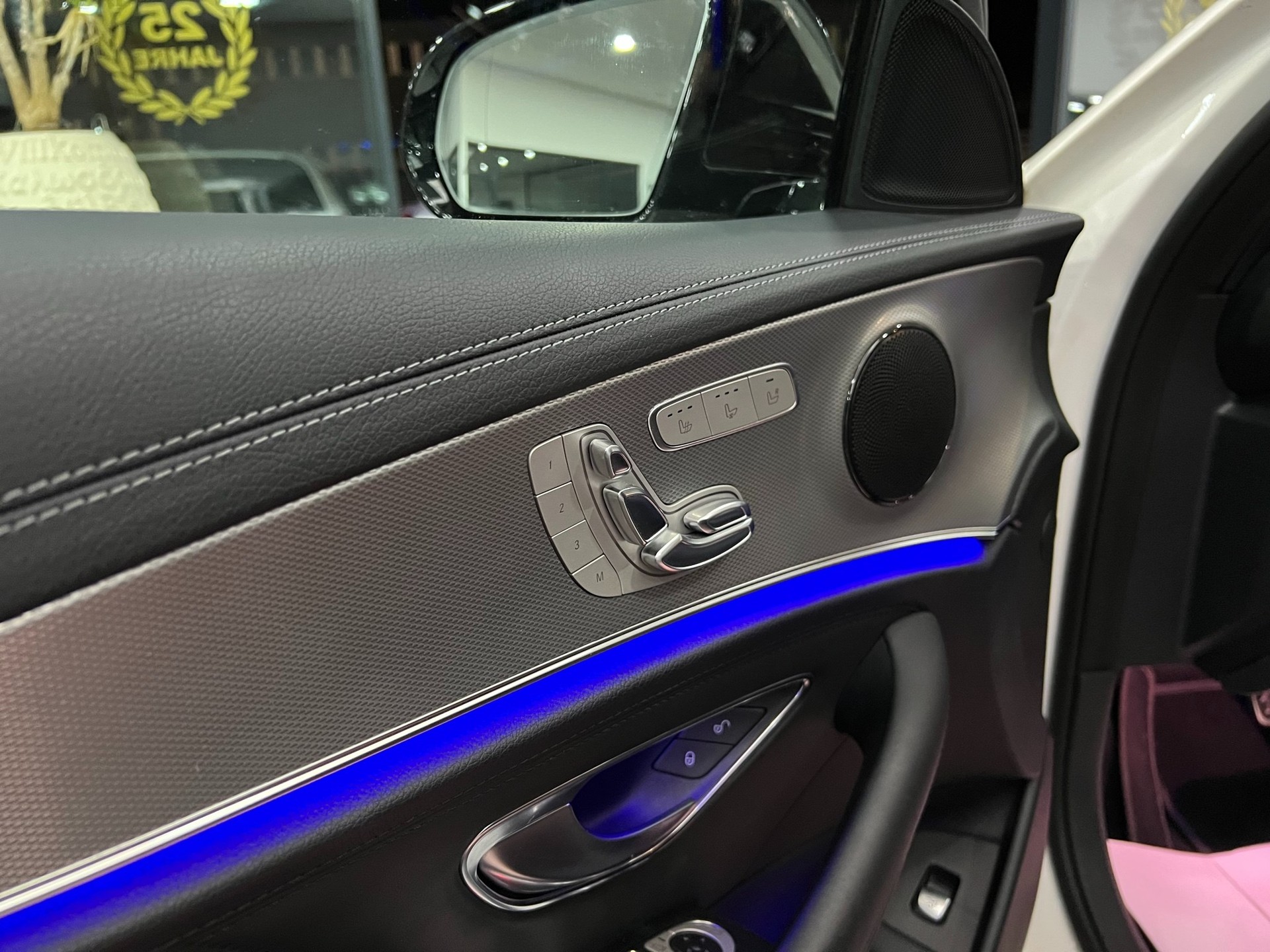 MERCEDES-BENZ E 63 AMG 4 Matic 9G-Tronic-image-7