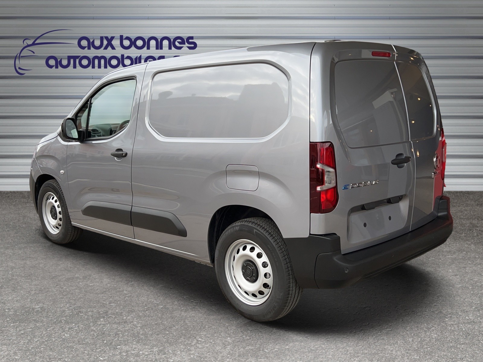 FIAT e-Doblo L1 50kWh Launch Edition-image-1