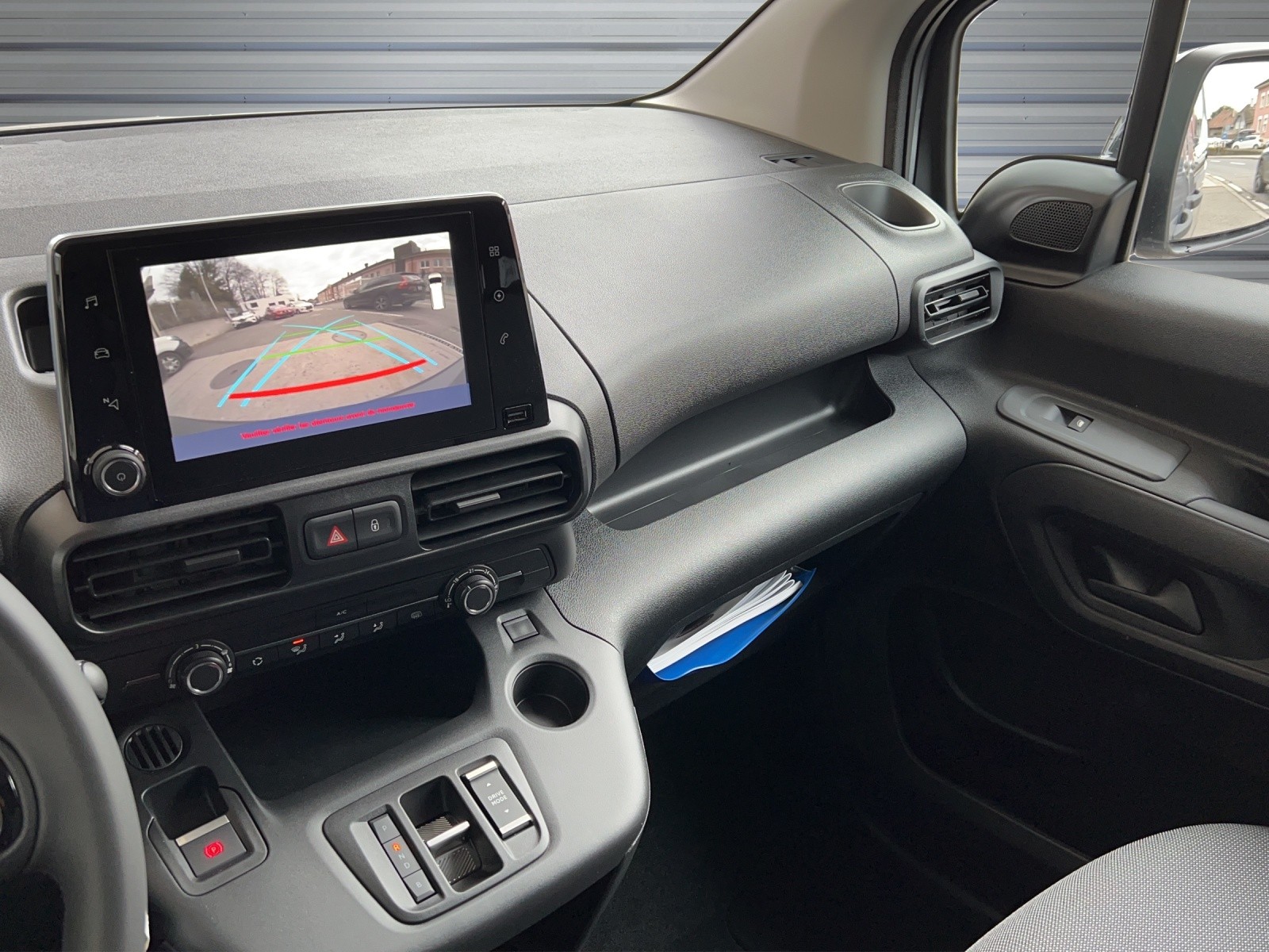 FIAT e-Doblo L1 50kWh Launch Edition-image-12
