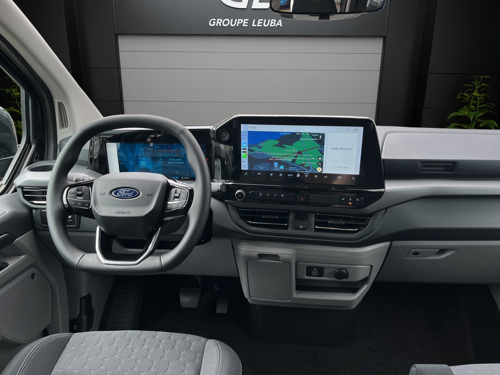 Image FORD TOURNEO-CUSTOM Tourneo Bus 340 L2H1 82,5kWh Titanium