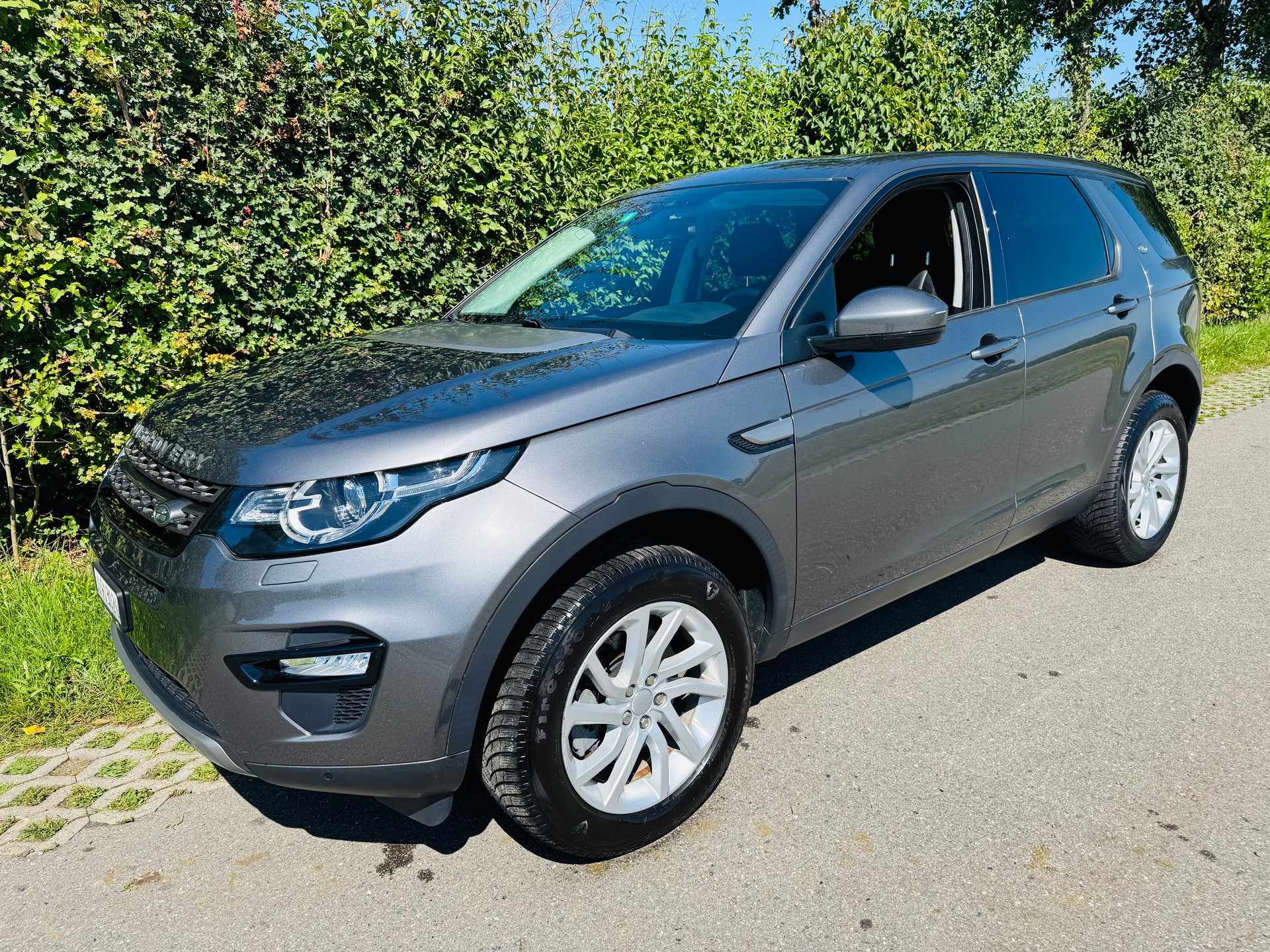 LAND ROVER Discovery Sport 2.0 TD4 SE AT9