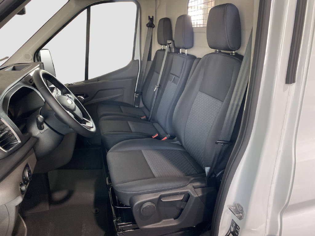 FORD Transit Van 350 L3H2 2.0 EcoBlue 165 PS Trend RWD-image-7