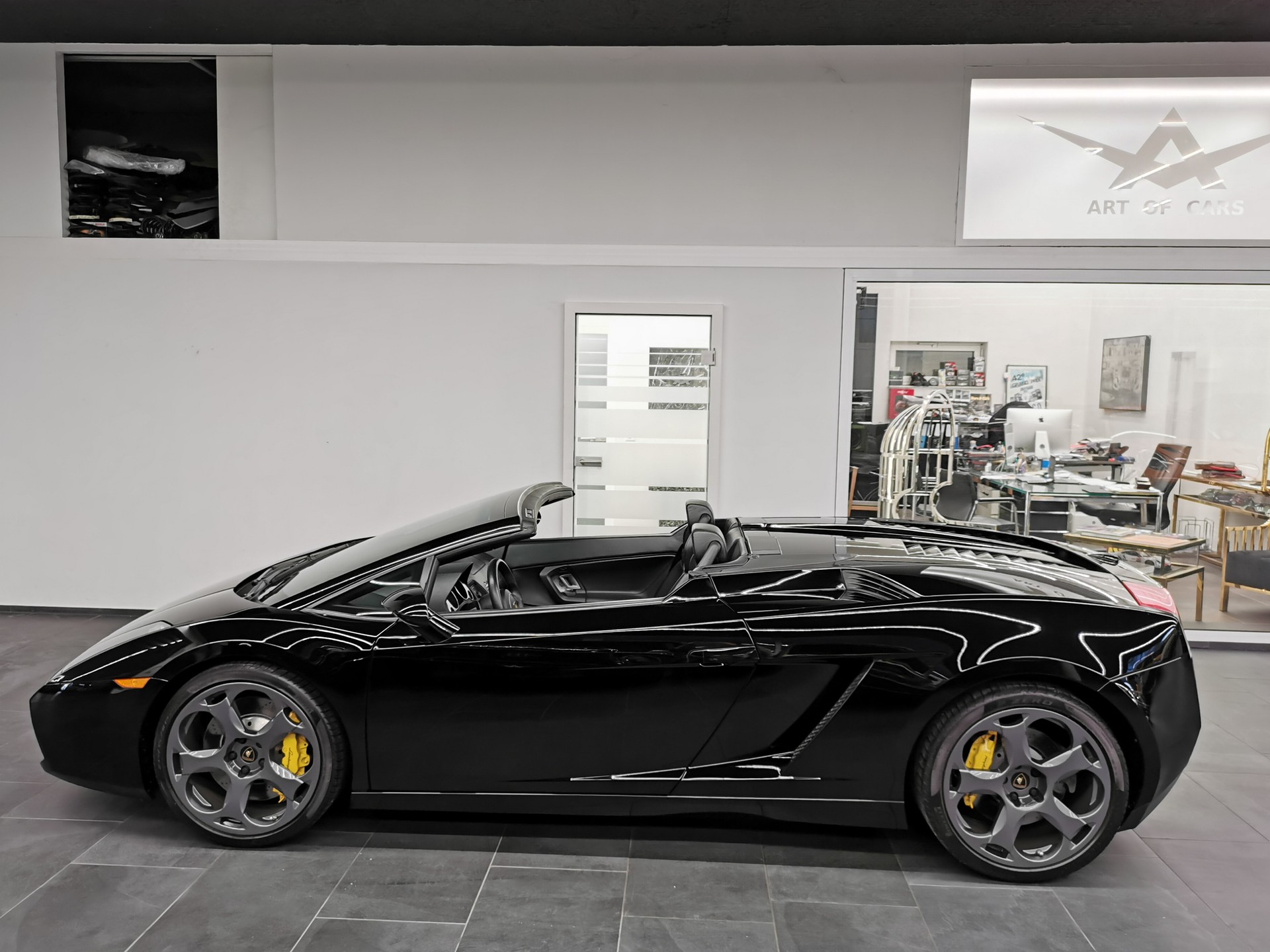 LAMBORGHINI Gallardo 5.0 V10 Spyder ALL BLACK, LIFTSYSTEM, AB SERVICE UND MFK-image-2