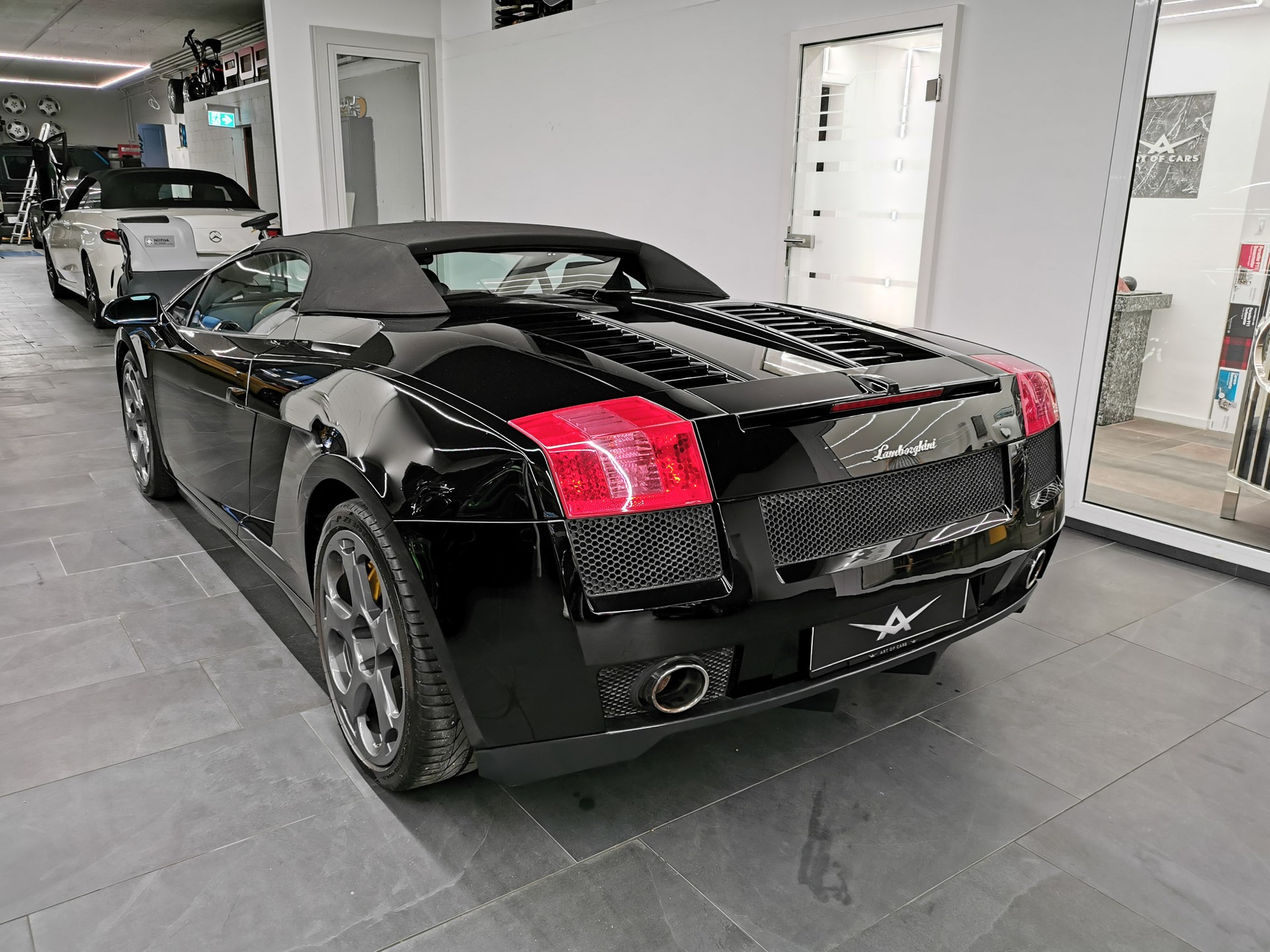 LAMBORGHINI Gallardo 5.0 V10 Spyder ALL BLACK, LIFTSYSTEM, AB SERVICE UND MFK-image-10