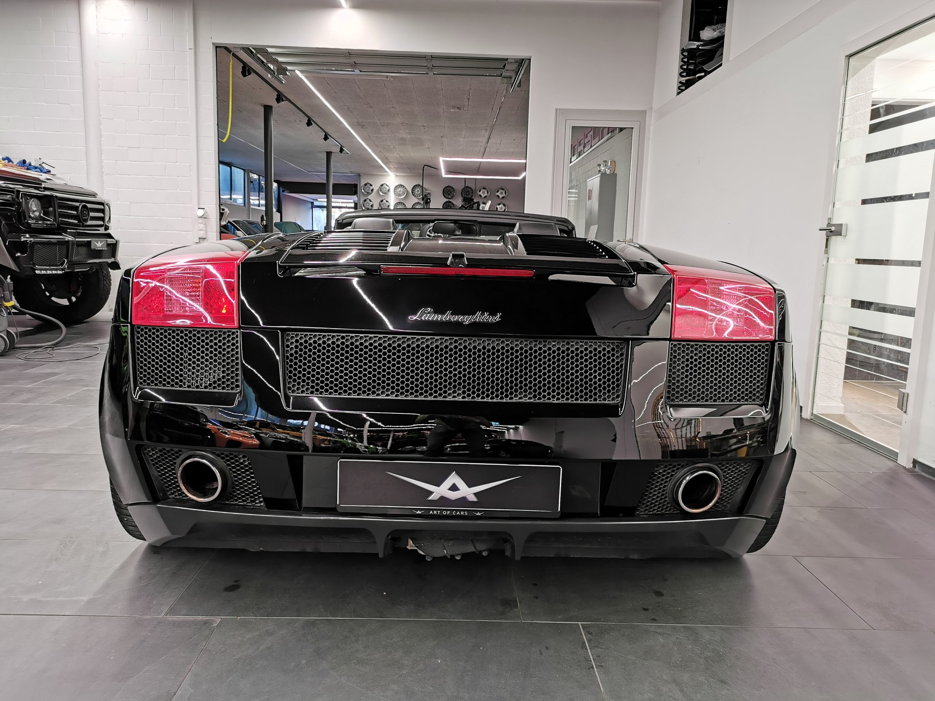 LAMBORGHINI Gallardo 5.0 V10 Spyder ALL BLACK, LIFTSYSTEM, AB SERVICE UND MFK-image-4