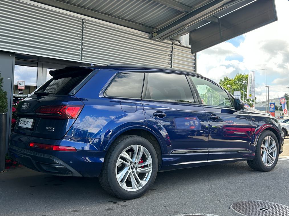 AUDI Q7 50 TDi quattro S line-showroom-element-2