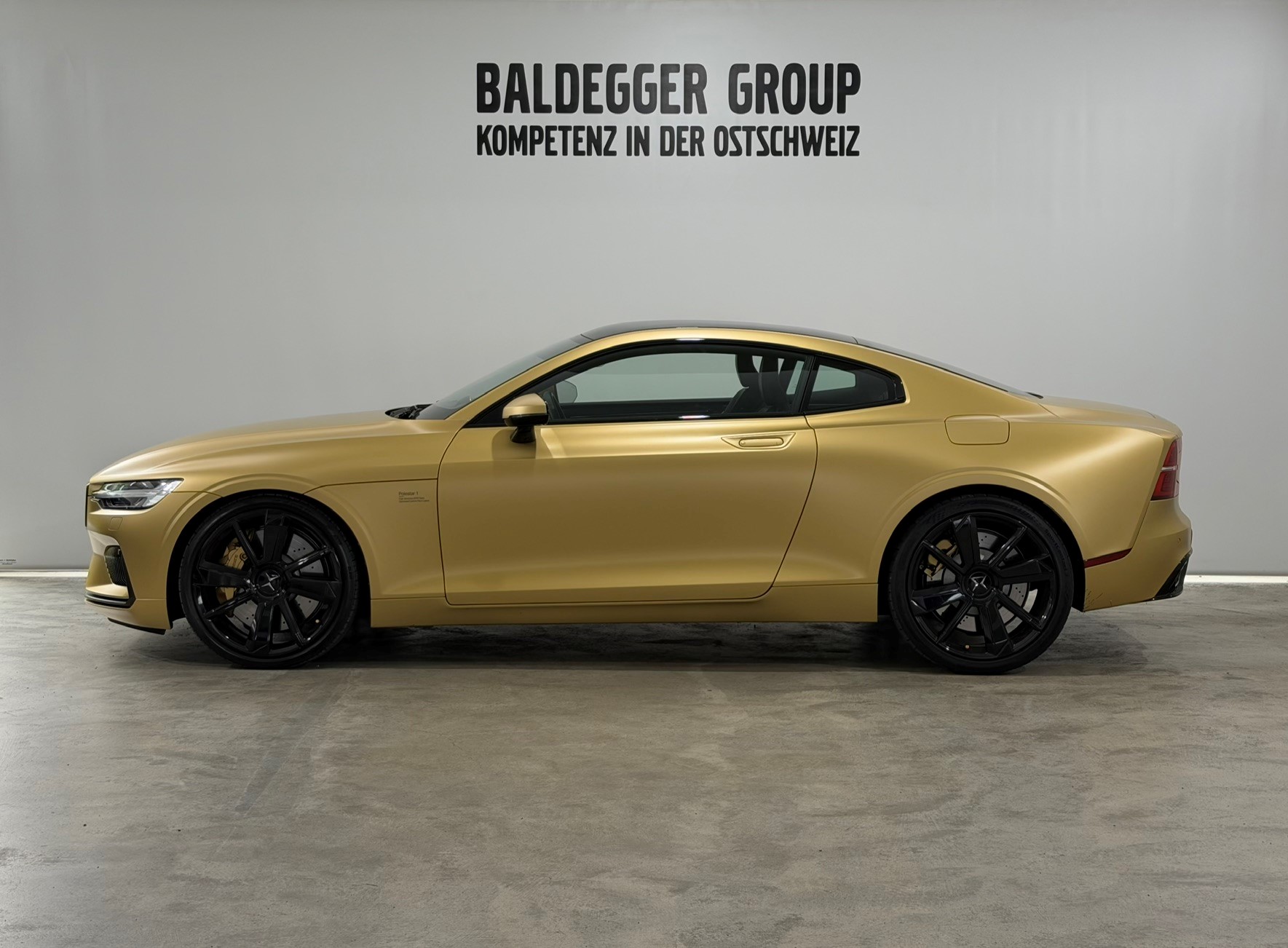 POLESTAR Polestar 1-showroom-element-2