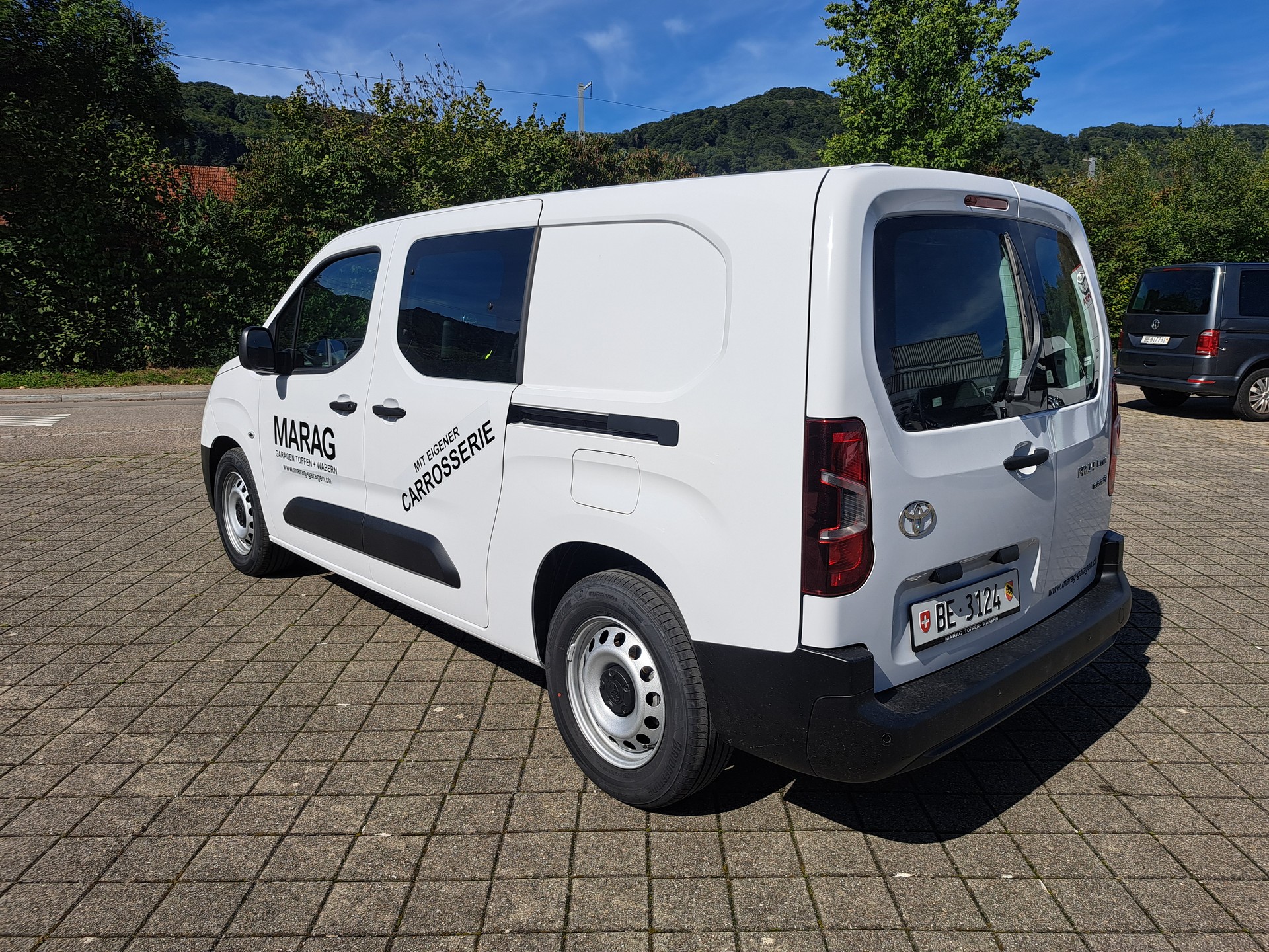 TOYOTA Proace City Van EV 50 kWh Active Long-image-8