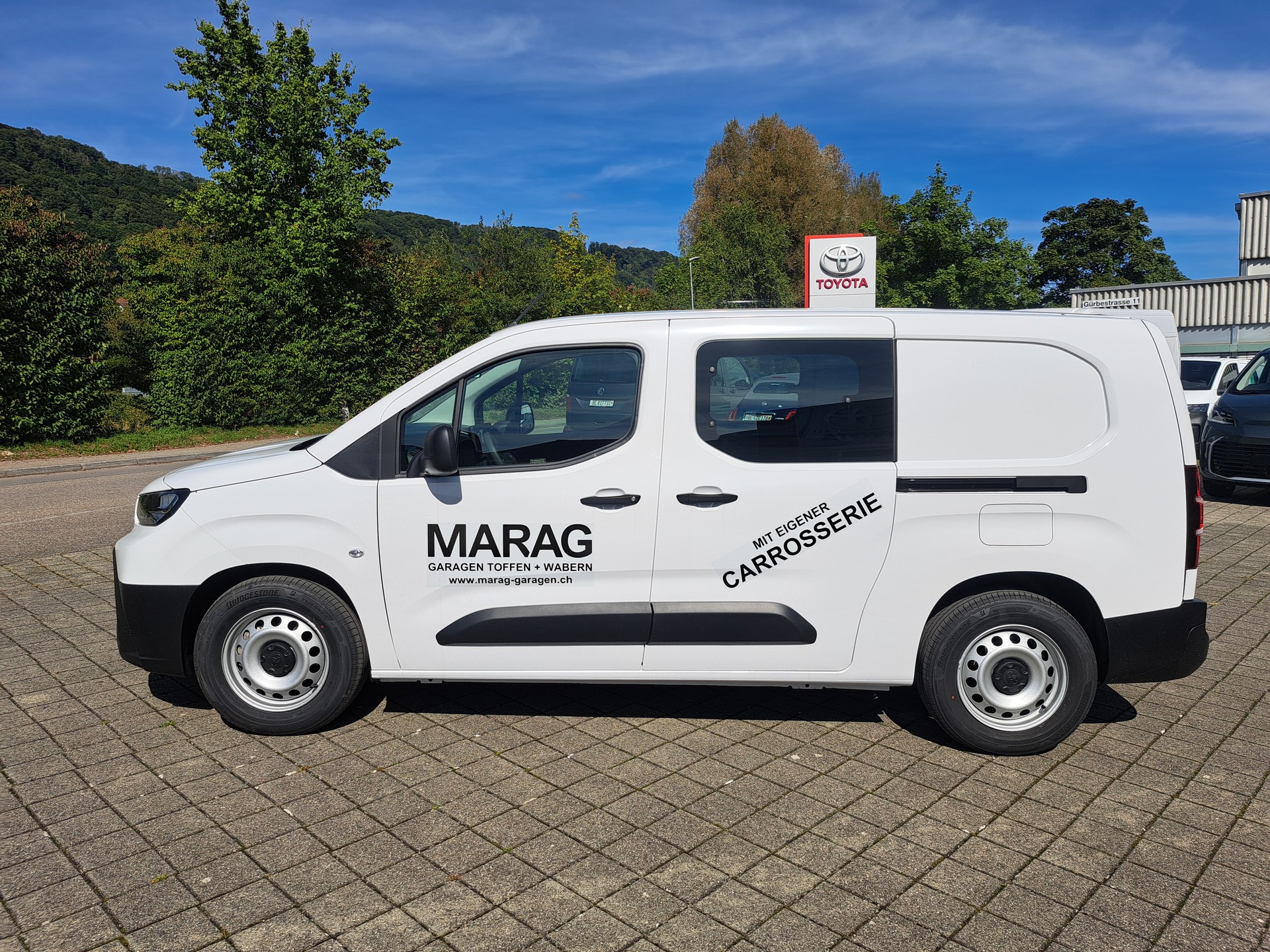 TOYOTA Proace City Van EV 50 kWh Active Long-image-9