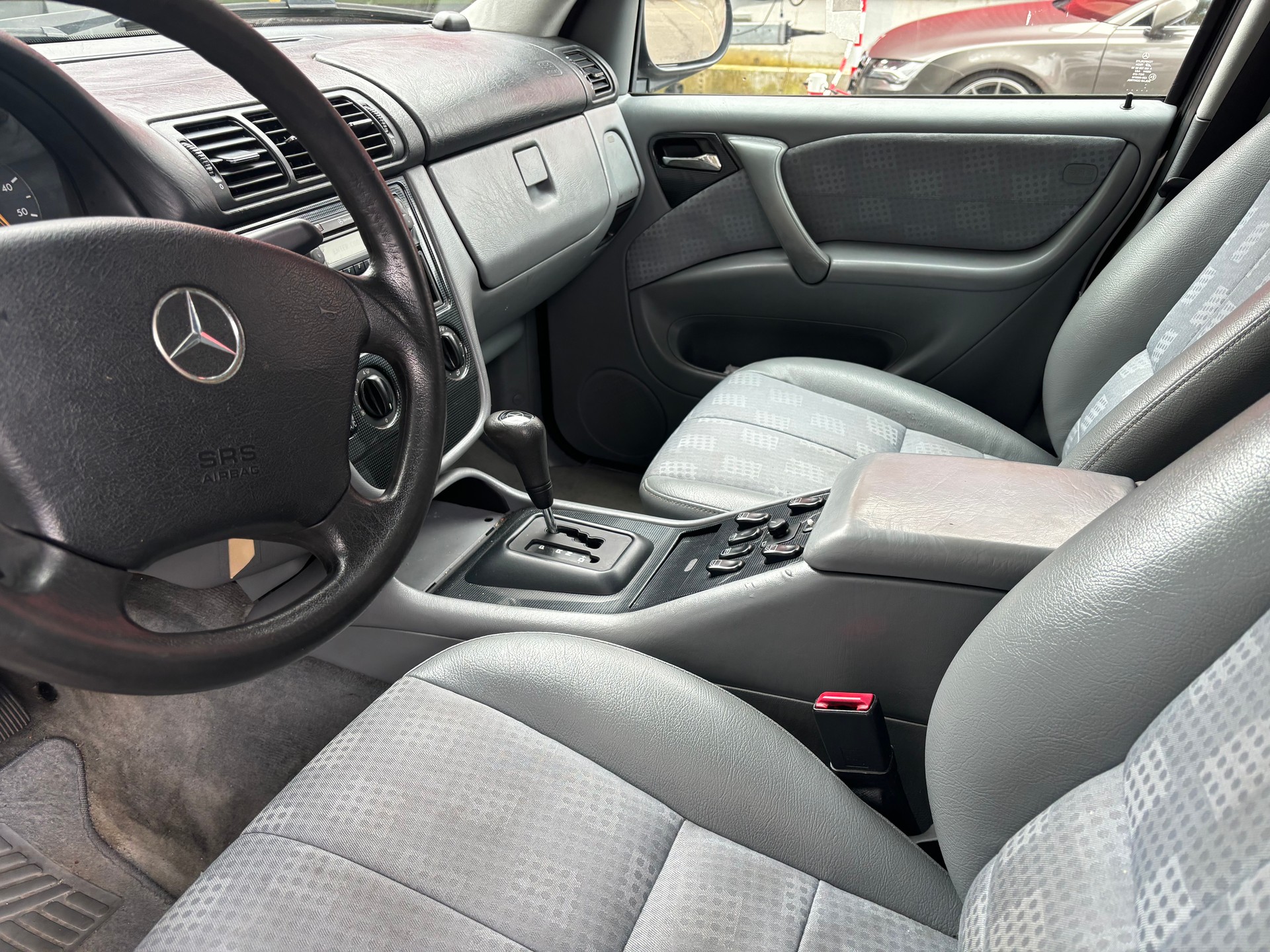 MERCEDES-BENZ ML 270 CDI-image-2