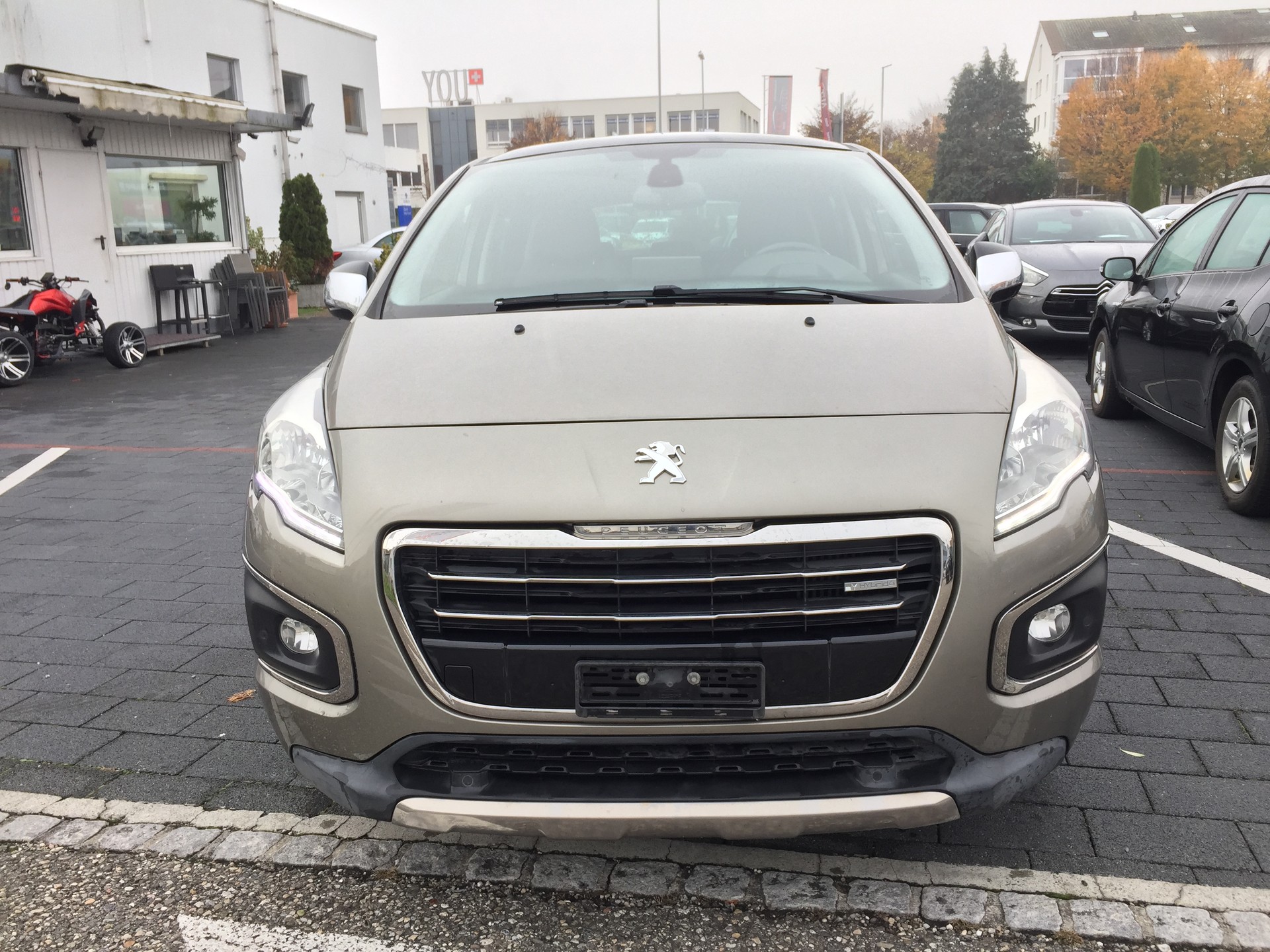 PEUGEOT 3008 HYbrid4 2.0 HDI ETG6-image-0