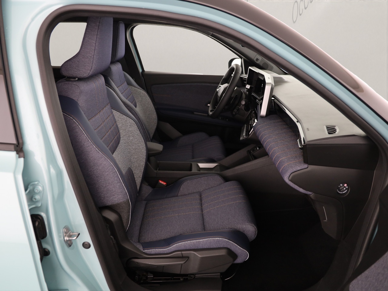 RENAULT R4 E-Tech Comfort Range techno-image-6