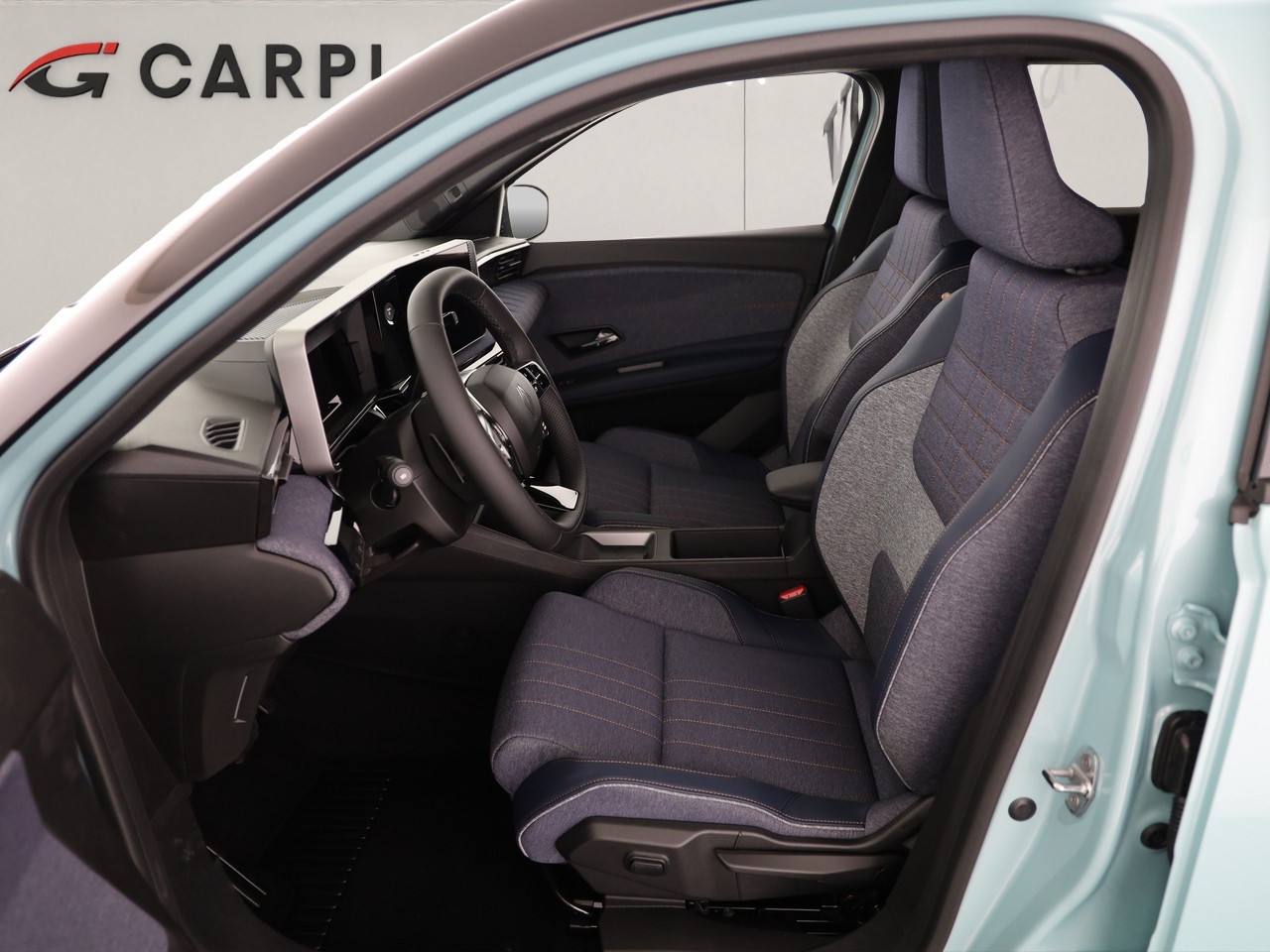 RENAULT R4 E-Tech Comfort Range techno-image-5