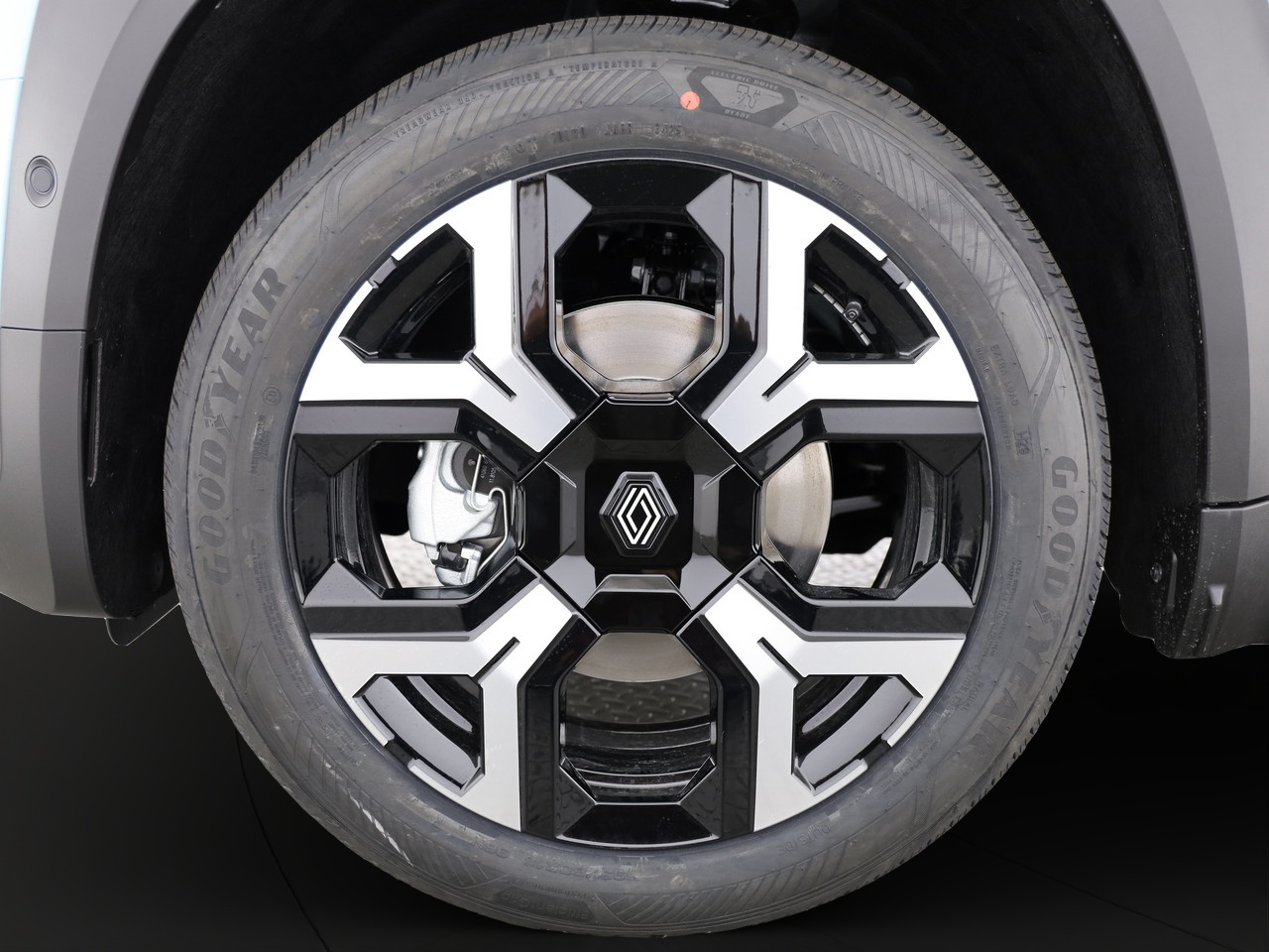 RENAULT R4 E-Tech Comfort Range techno-image-3
