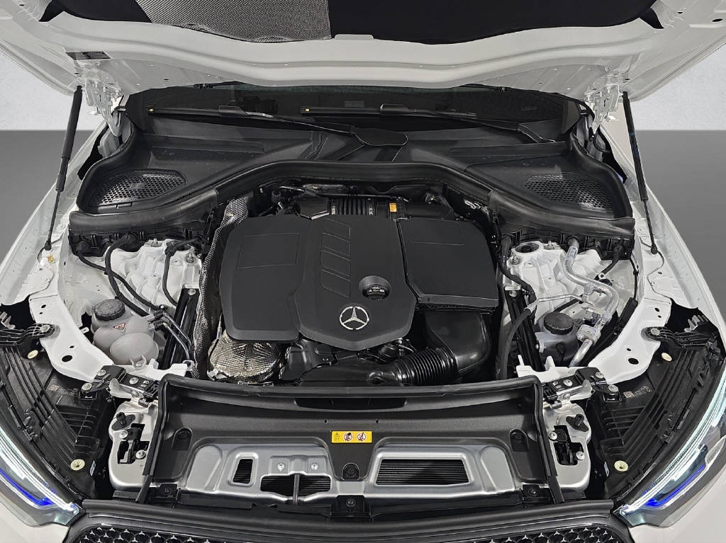 MERCEDES-BENZ GLC 220 d AMG Line 4Matic-image-8