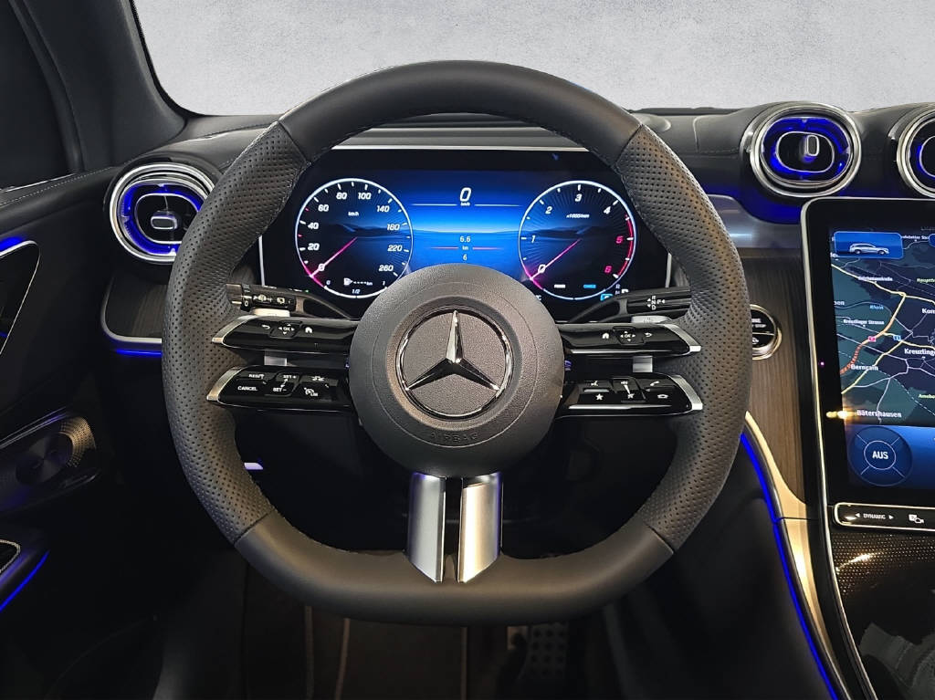 MERCEDES-BENZ GLC 220 d AMG Line 4Matic-image-11