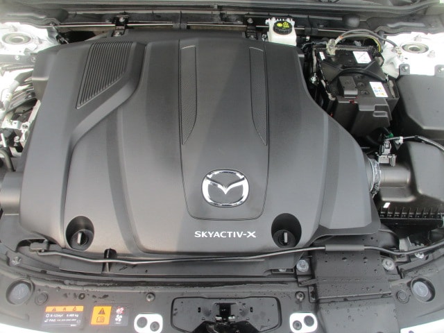 MAZDA 3 Sedan 2.0 186 Revolution-image-4