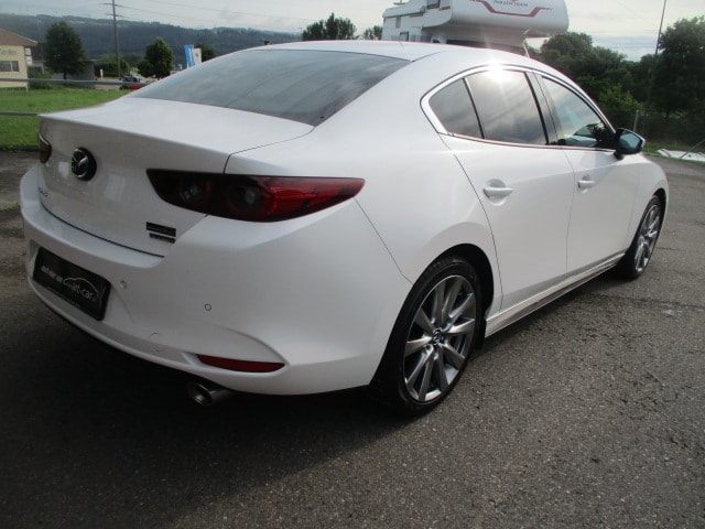 MAZDA 3 Sedan 2.0 186 Revolution-image-2
