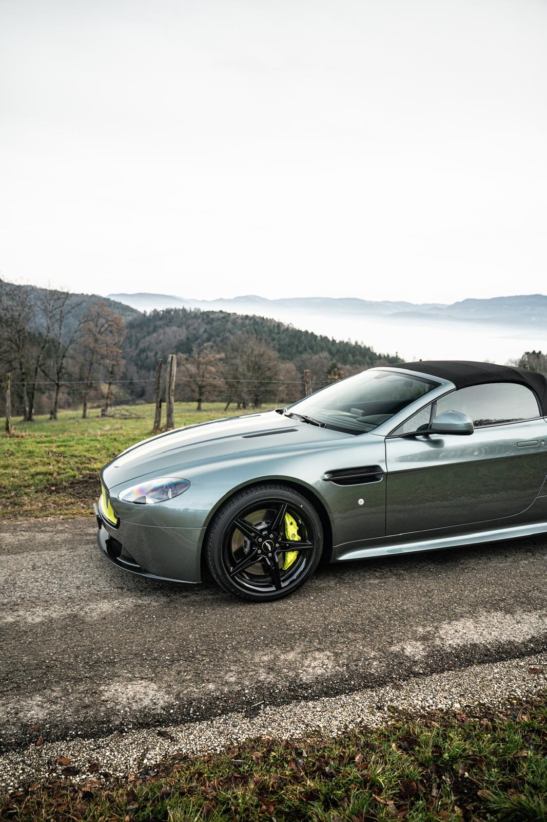 ASTON MARTIN V8 Vantage 4.7 S AMR-image-6