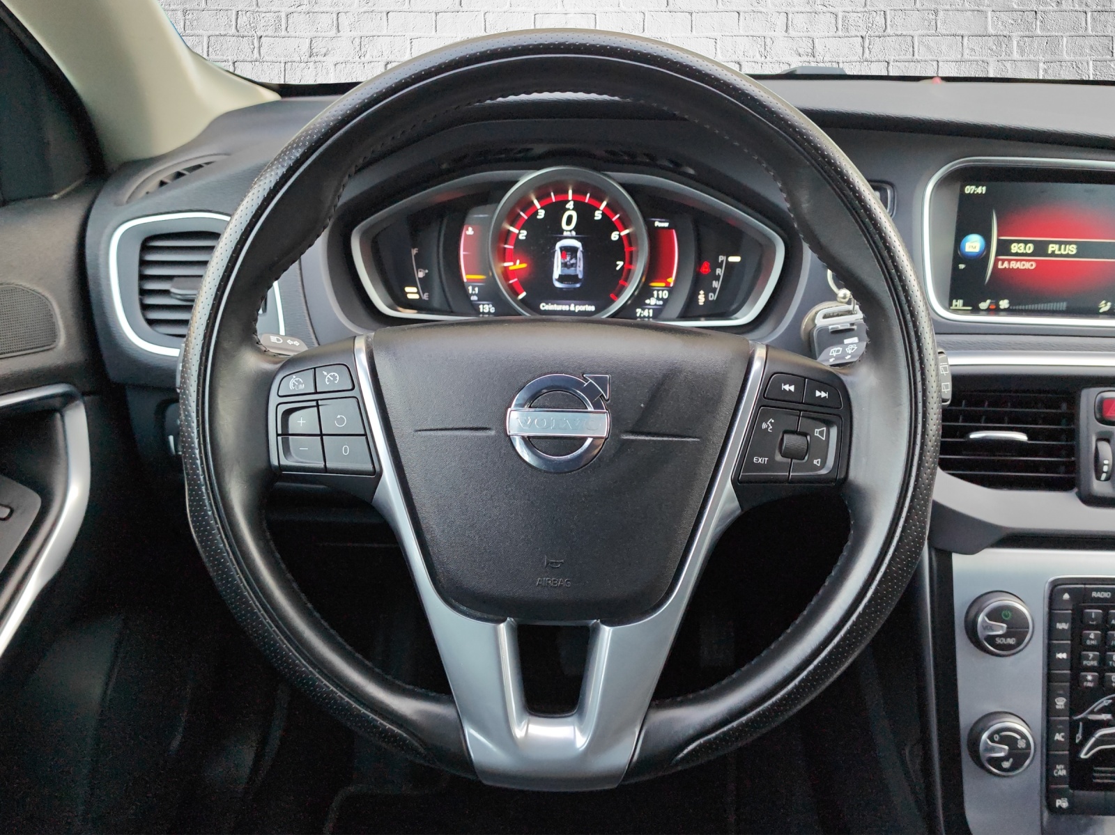 VOLVO V40 Cross Country T4 2.0 AWD Ocean Race Geartronic-image-12
