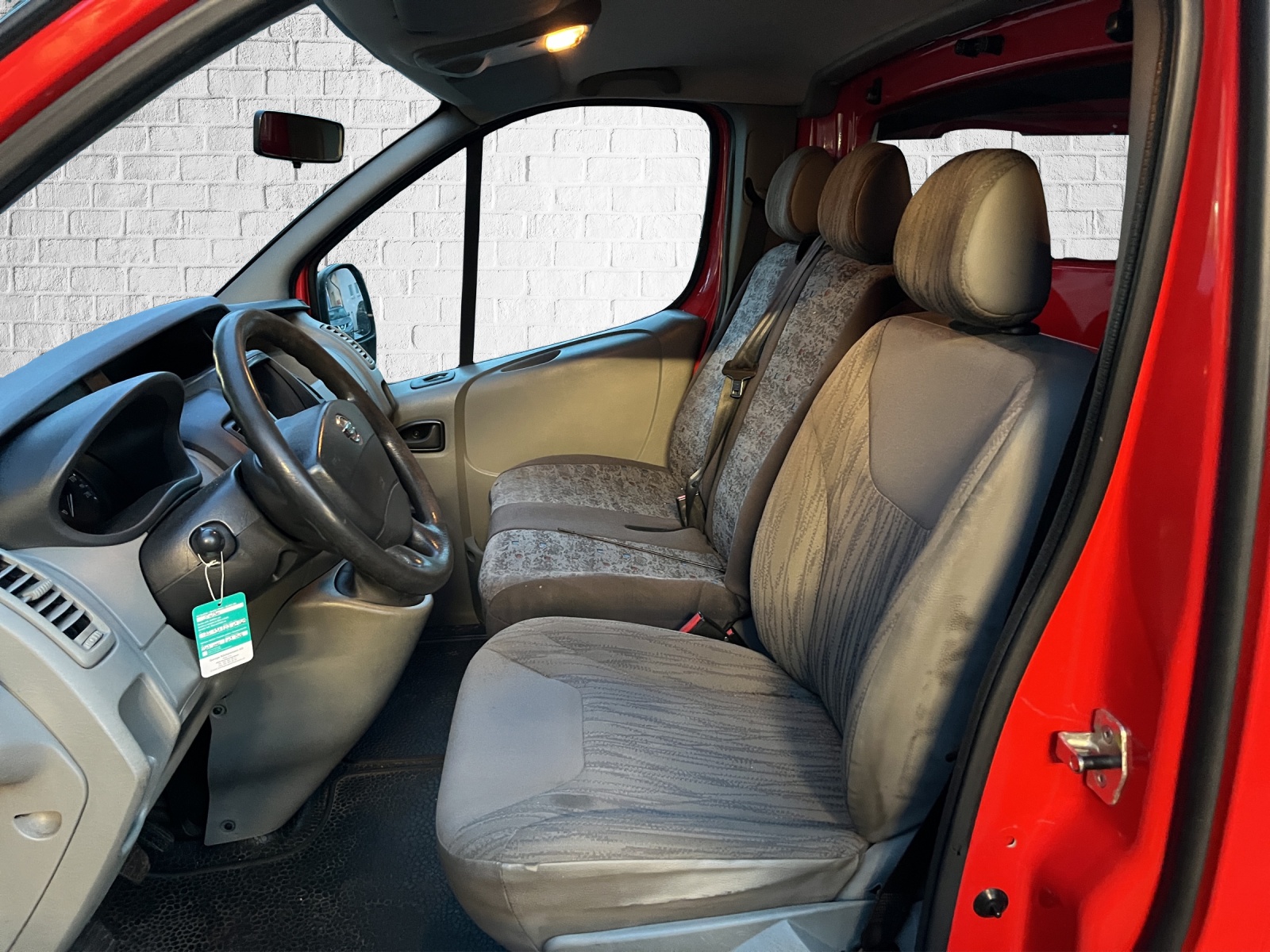 NISSAN Primastar 2.0dCi 115 L1H1 Comfort 2.9t-image-8