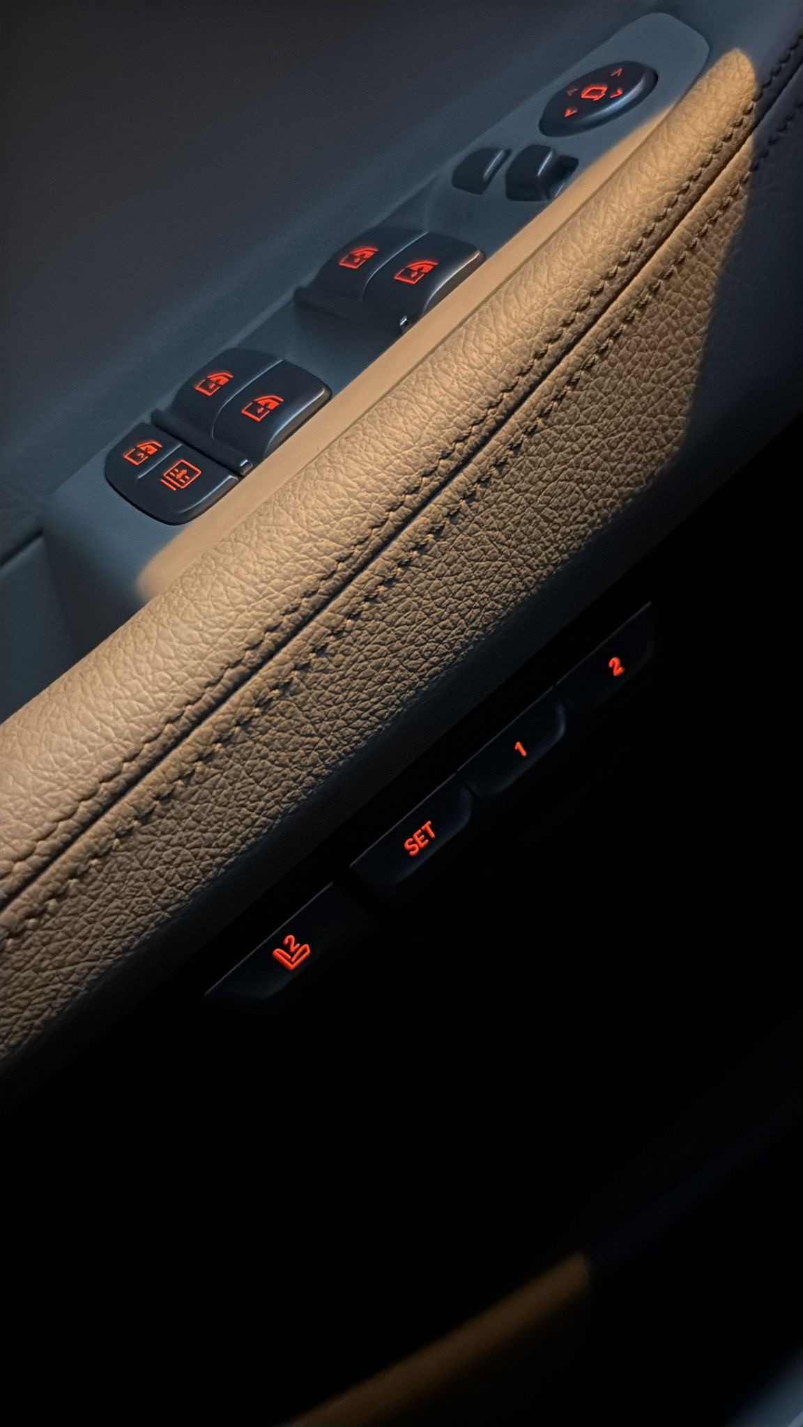 BMW 750i xDrive Steptronic CH 🇨🇭-image-8