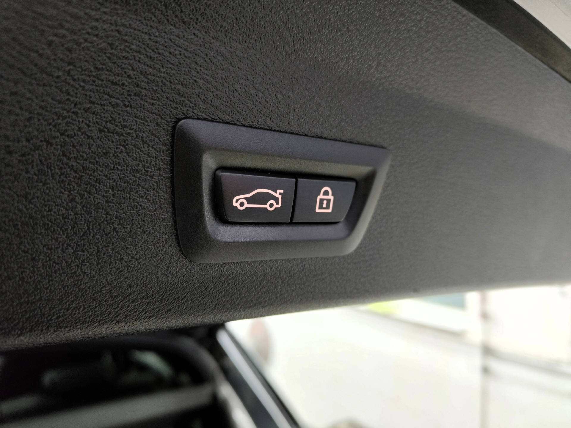 BMW X1 25d xDrive SAG M Sport Steptronic-image-13