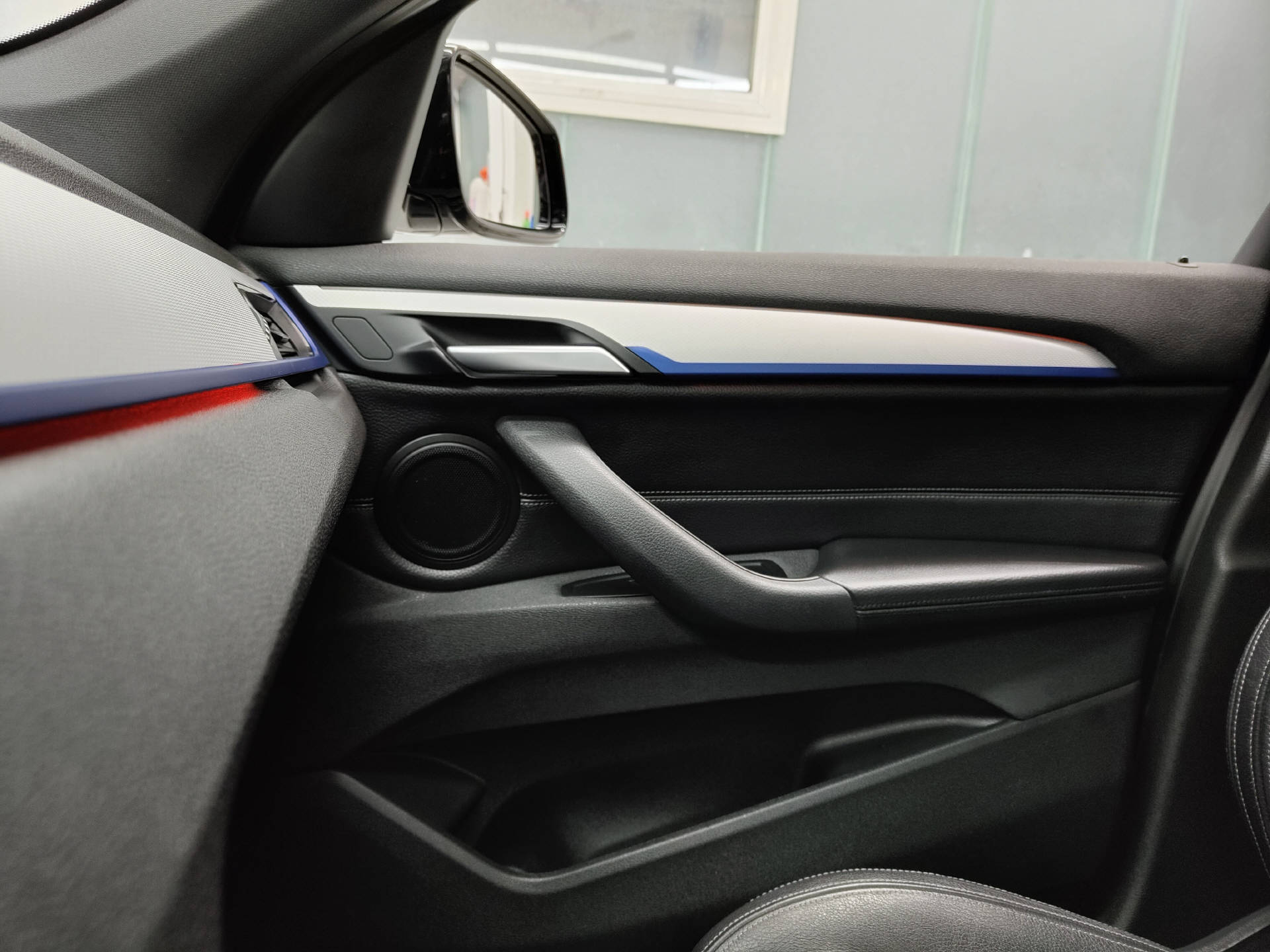 BMW X1 25d xDrive SAG M Sport Steptronic-image-12