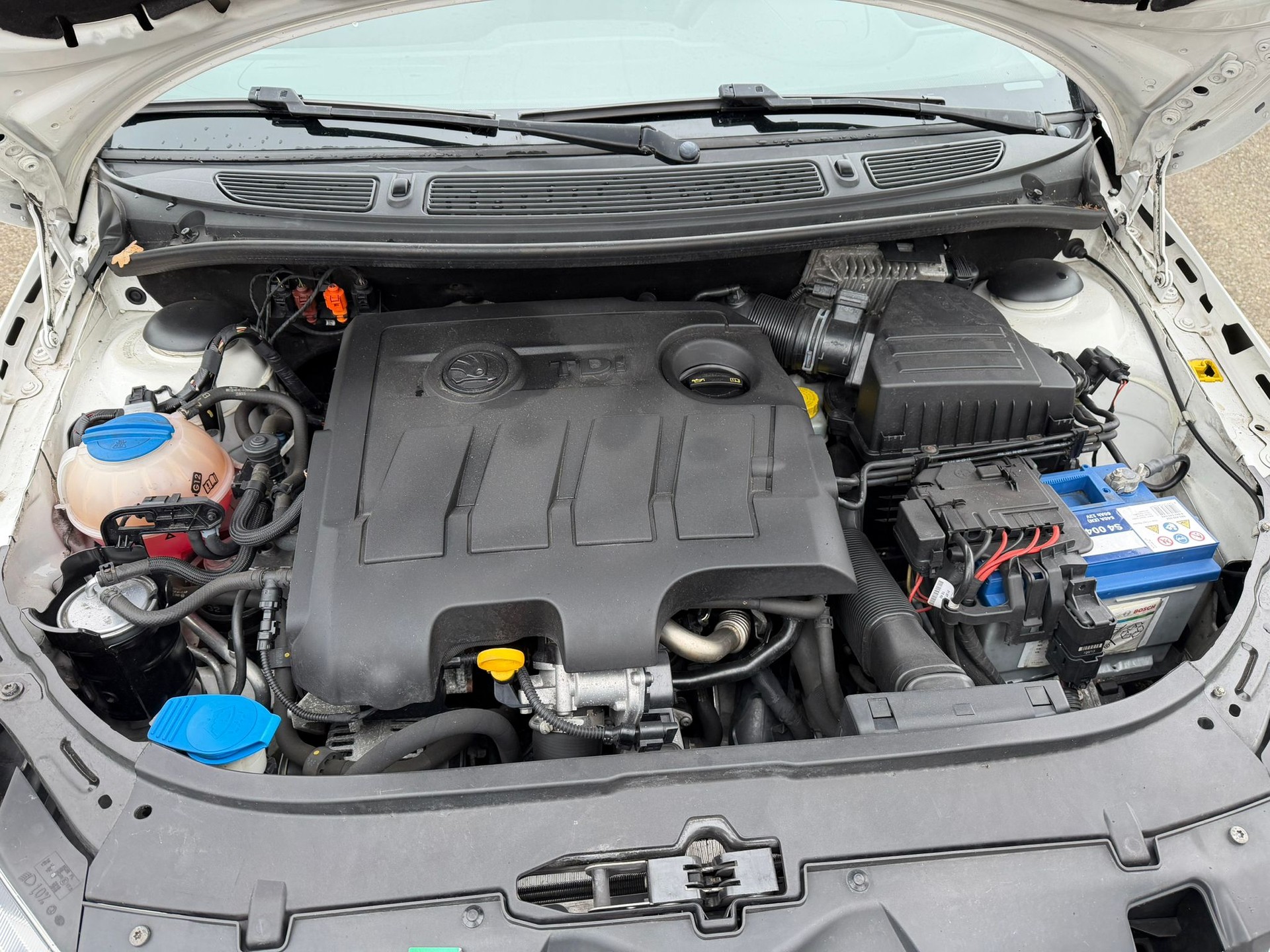SKODA Fabia 1.6 TDI Elegance-image-9