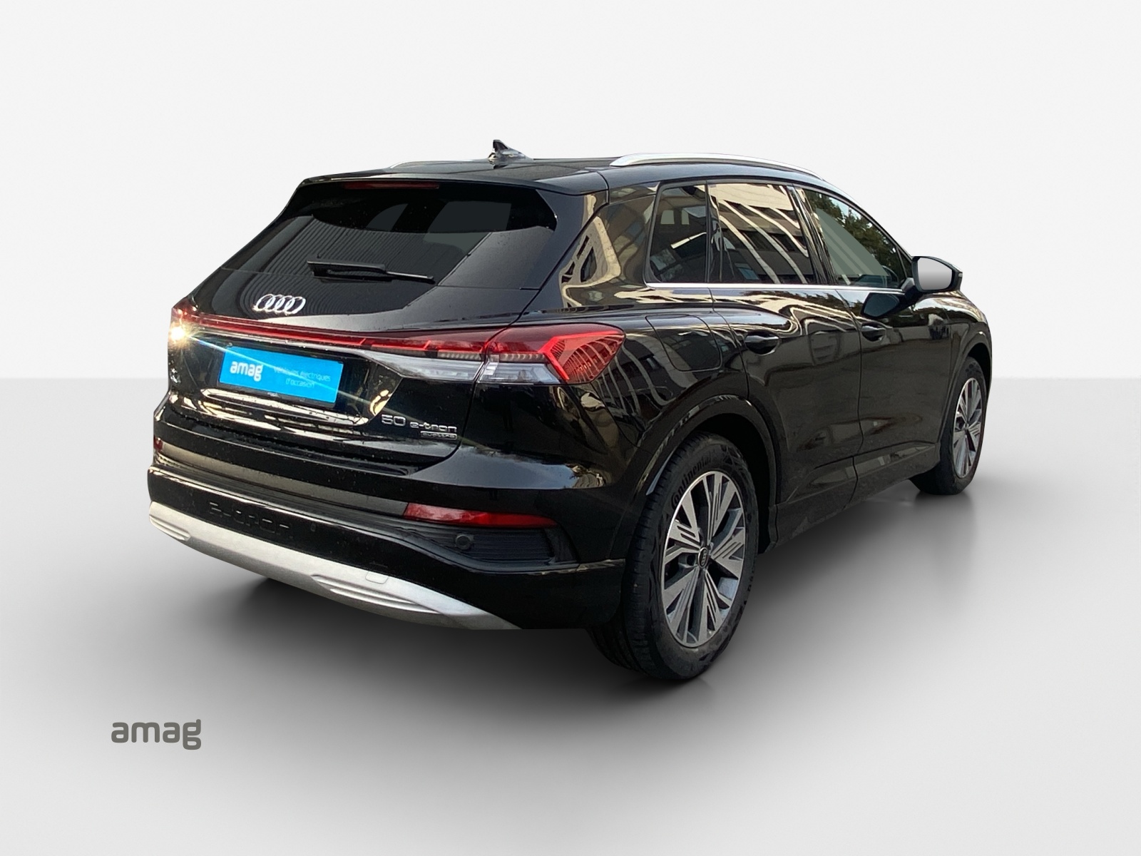 AUDI Q4 e-tron 50 quattro-image-5
