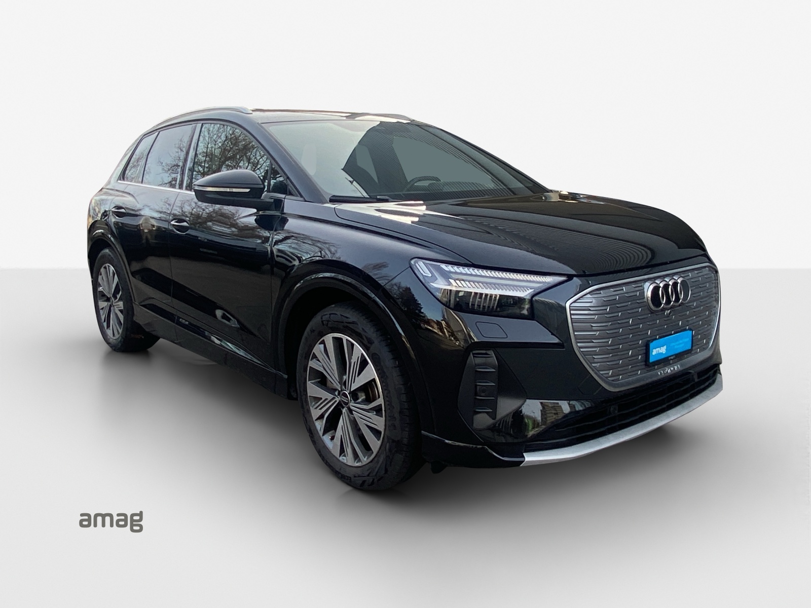 AUDI Q4 e-tron 50 quattro-image-6