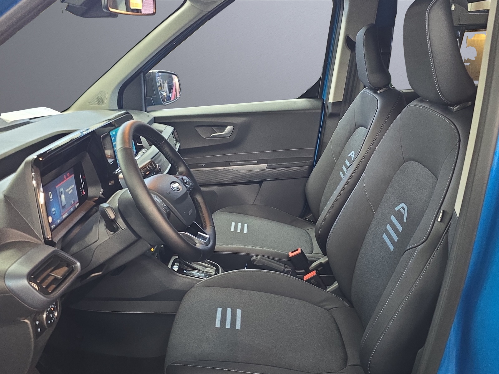 FORD TOURNEO COURIERier 1.0 EcoBoost A-image-4