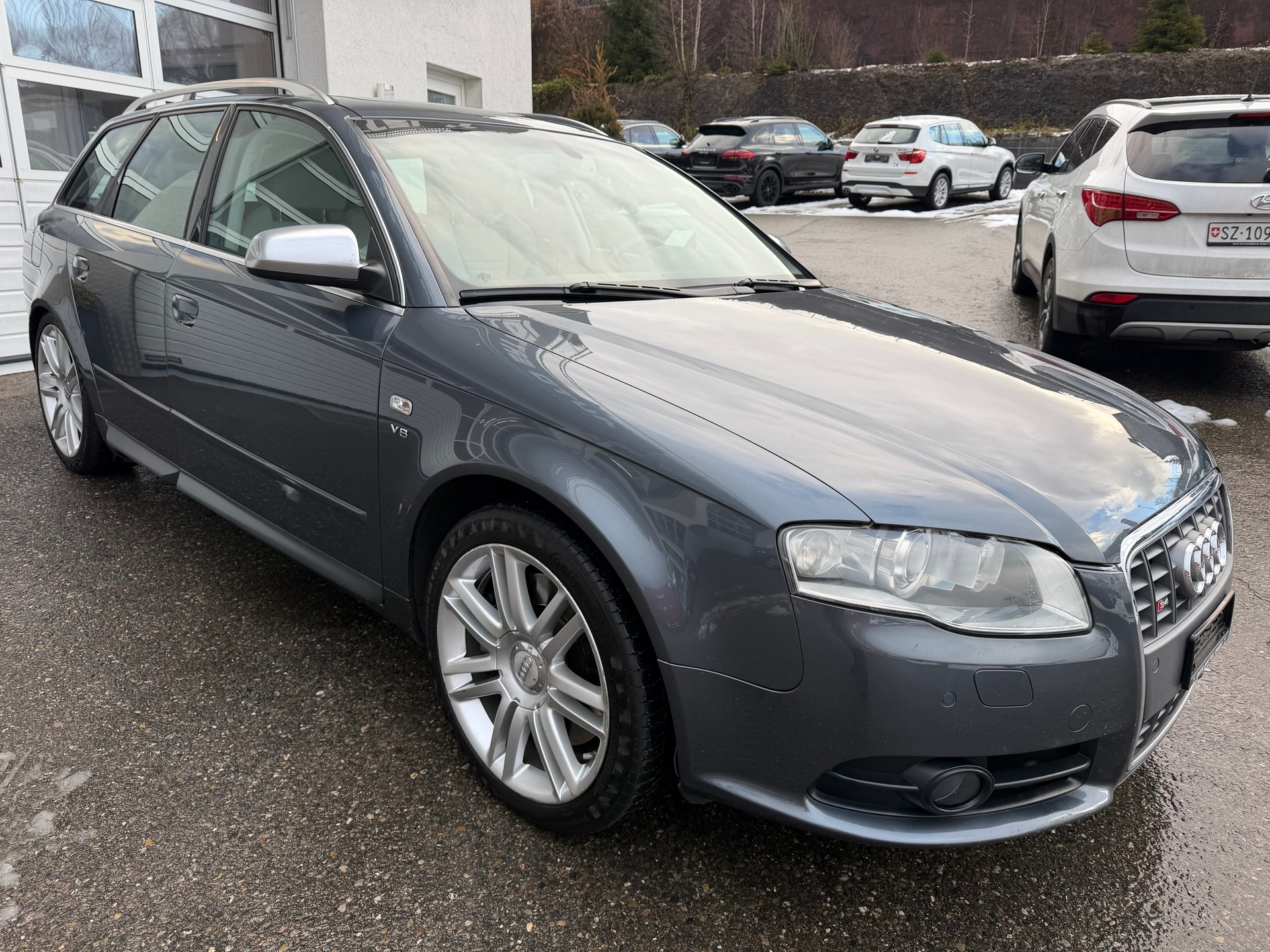 AUDI S4 Avant 4.2 V8 quattro-image-3