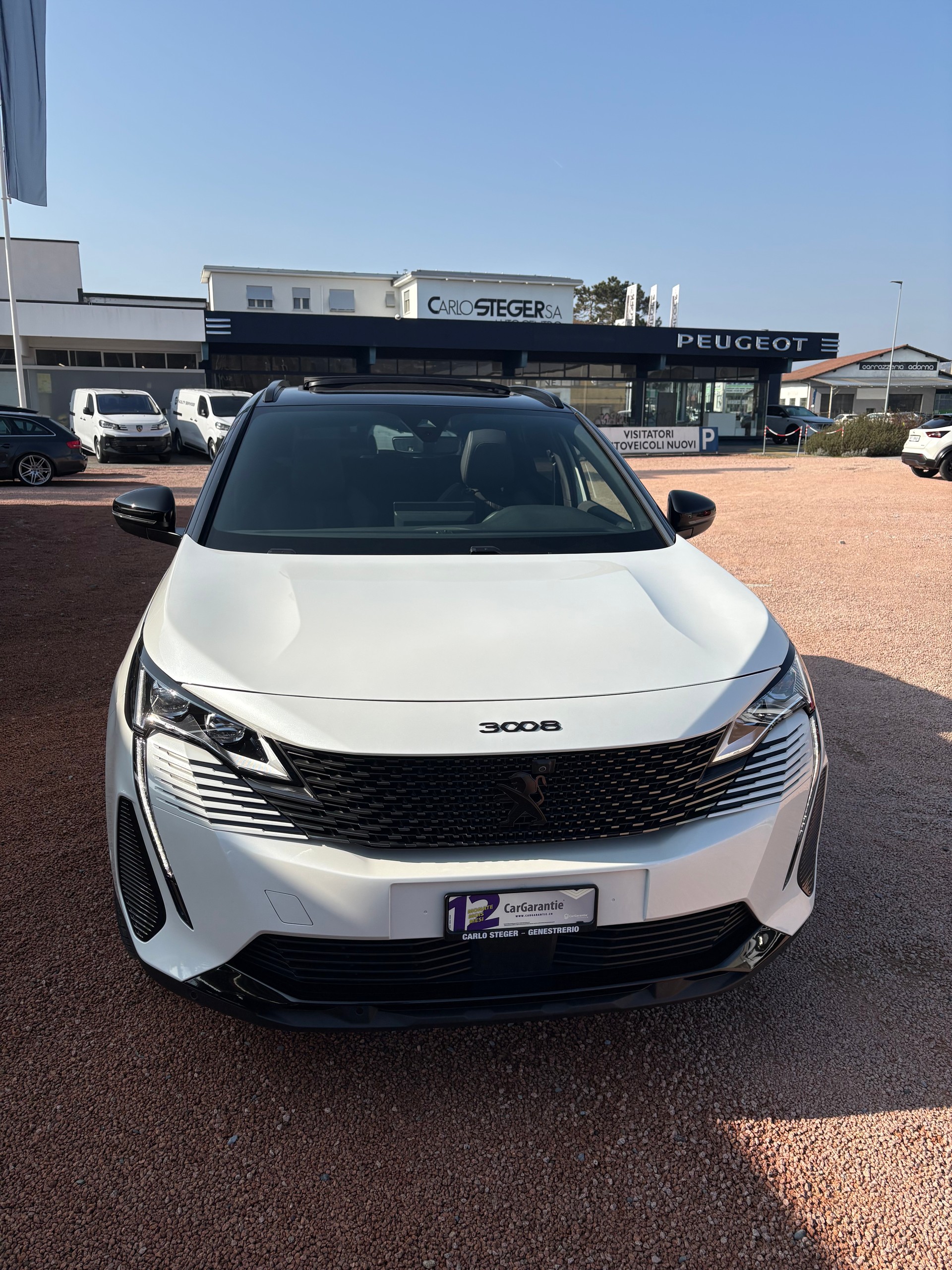 PEUGEOT 3008 300e Hybrid4 GT Pack EAT8-image-2