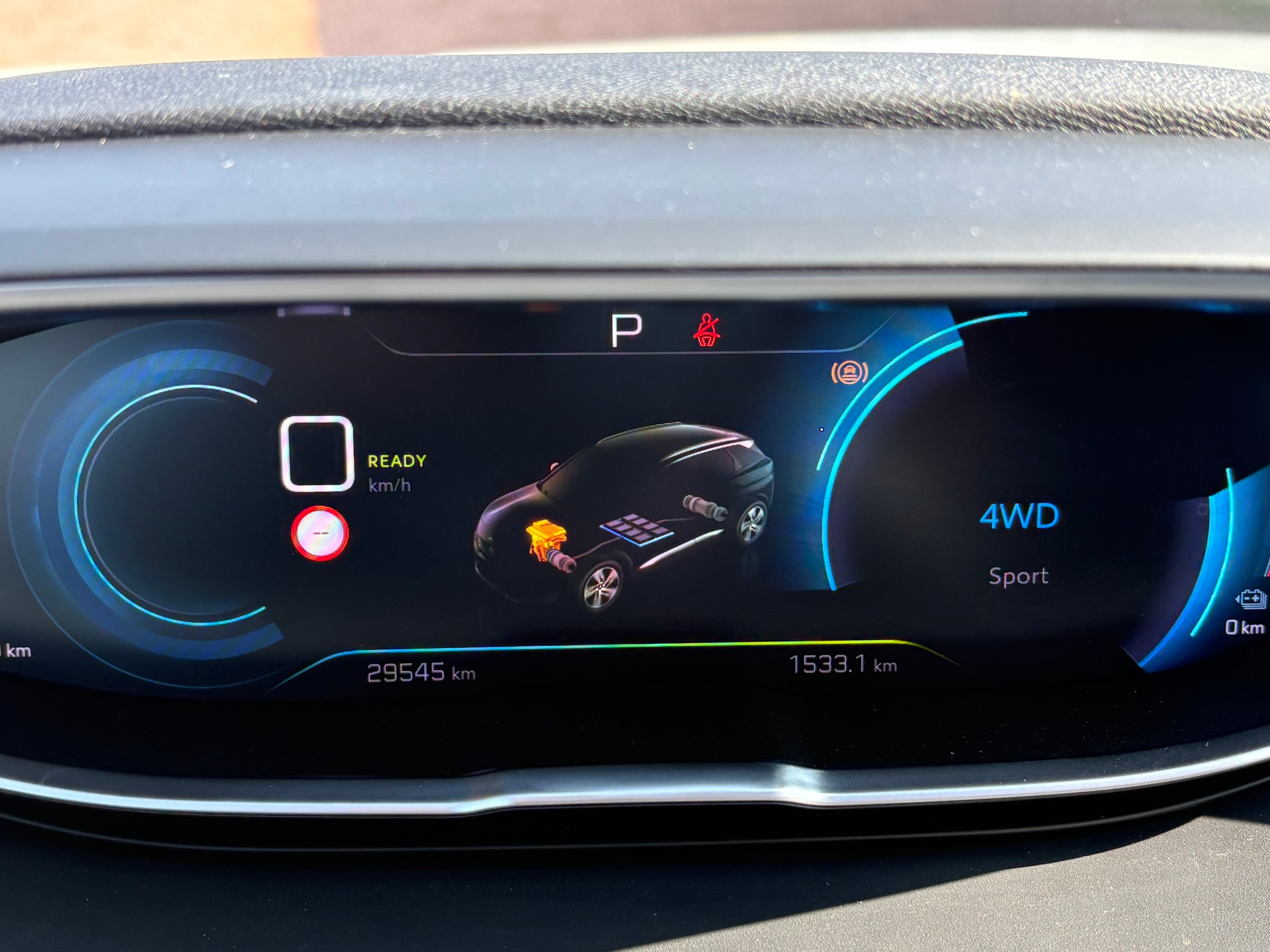 PEUGEOT 3008 300e Hybrid4 GT Pack EAT8-image-14