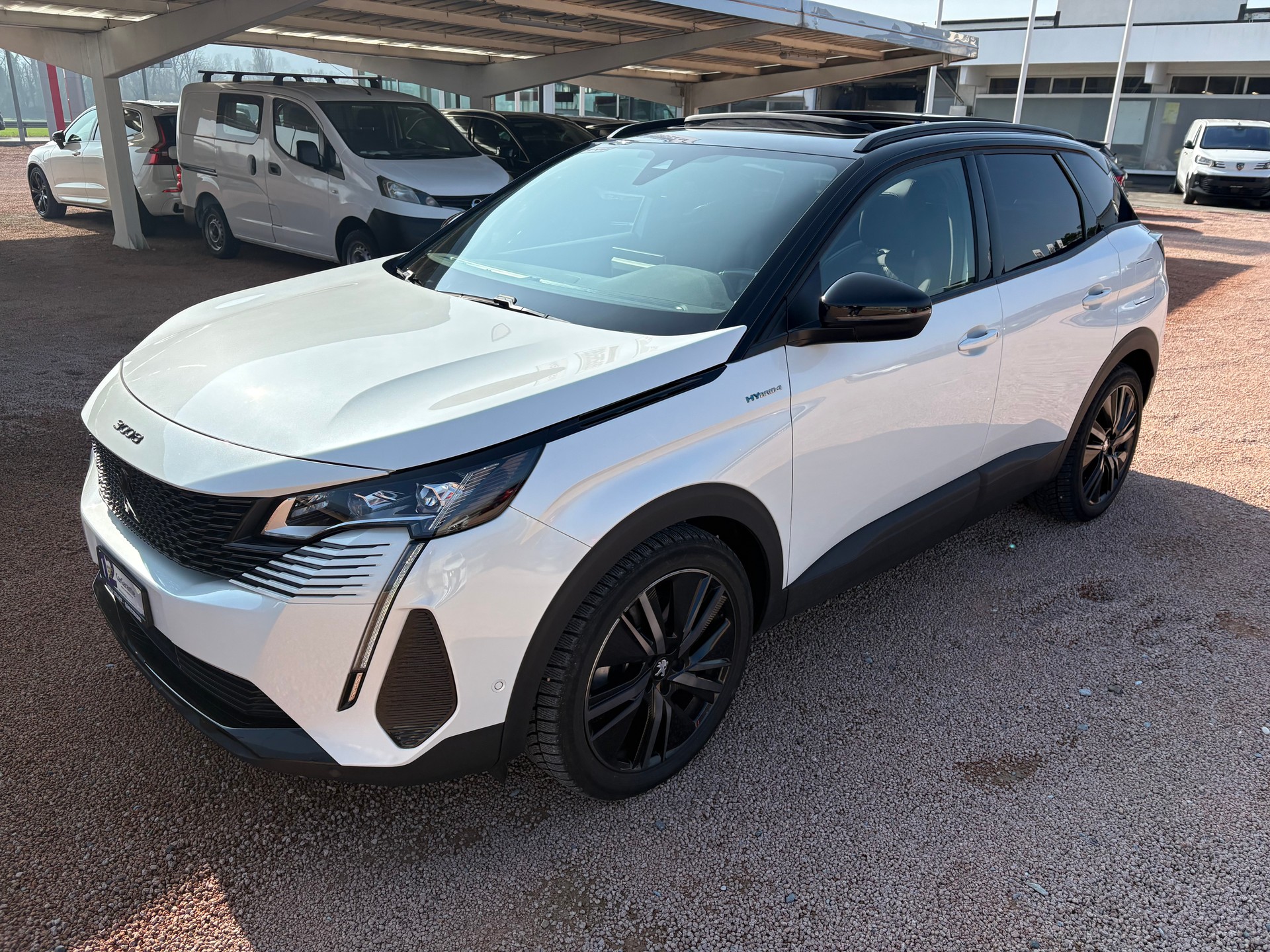 PEUGEOT 3008 300e Hybrid4 GT Pack EAT8-image-1
