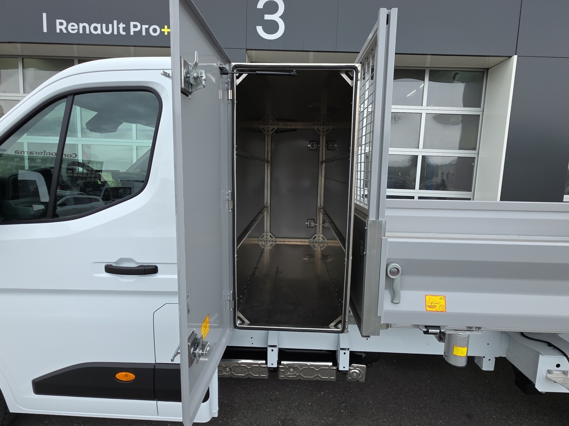 RENAULT Master T35 Blue dCi 150 Drei Seite Kipper L3H1-image-6