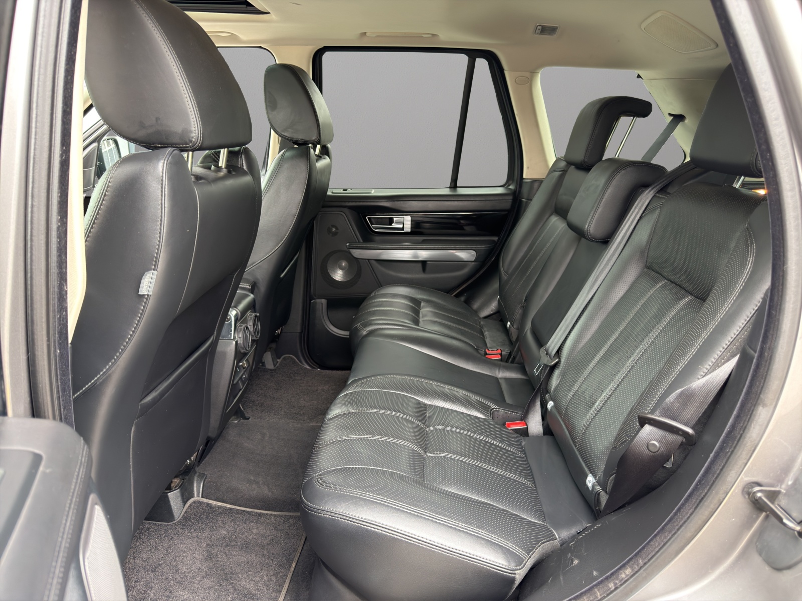 LAND ROVER Range Rover Sport 3.6 TDV8 HSE Automatic-image-12