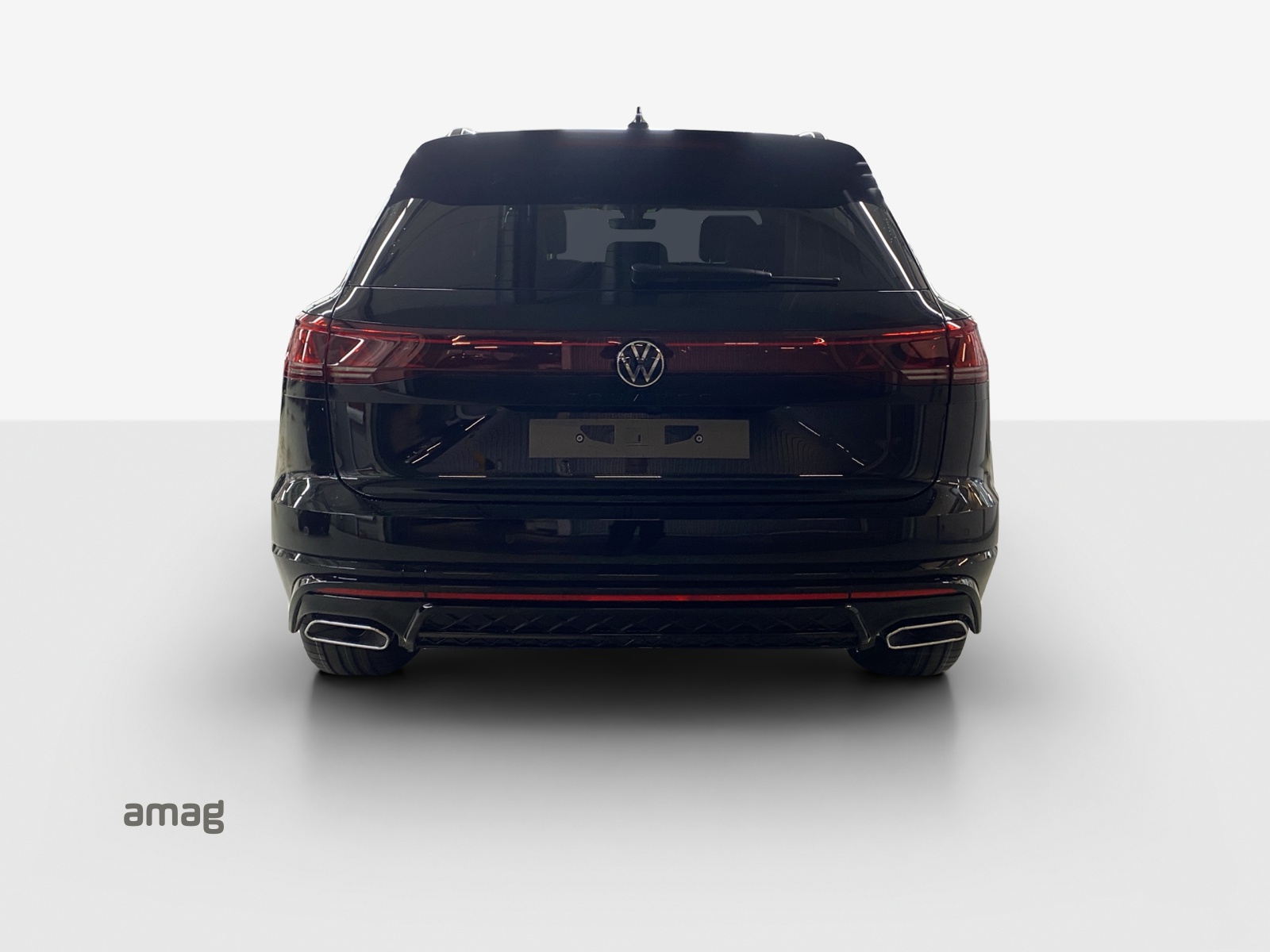 VW Touareg 3.0 TDI R-Line Tiptronic-image-3