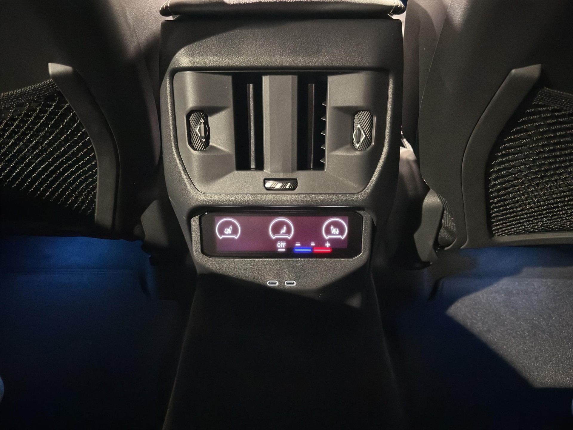 BMW X3 M50i-image-9