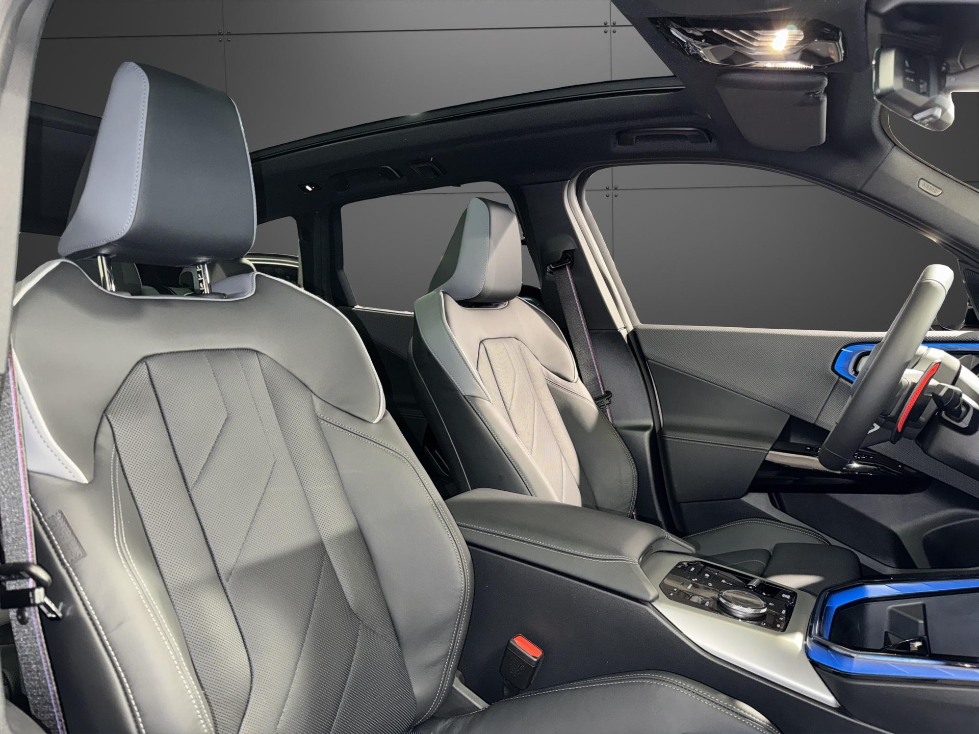 BMW X3 M50i-image-17