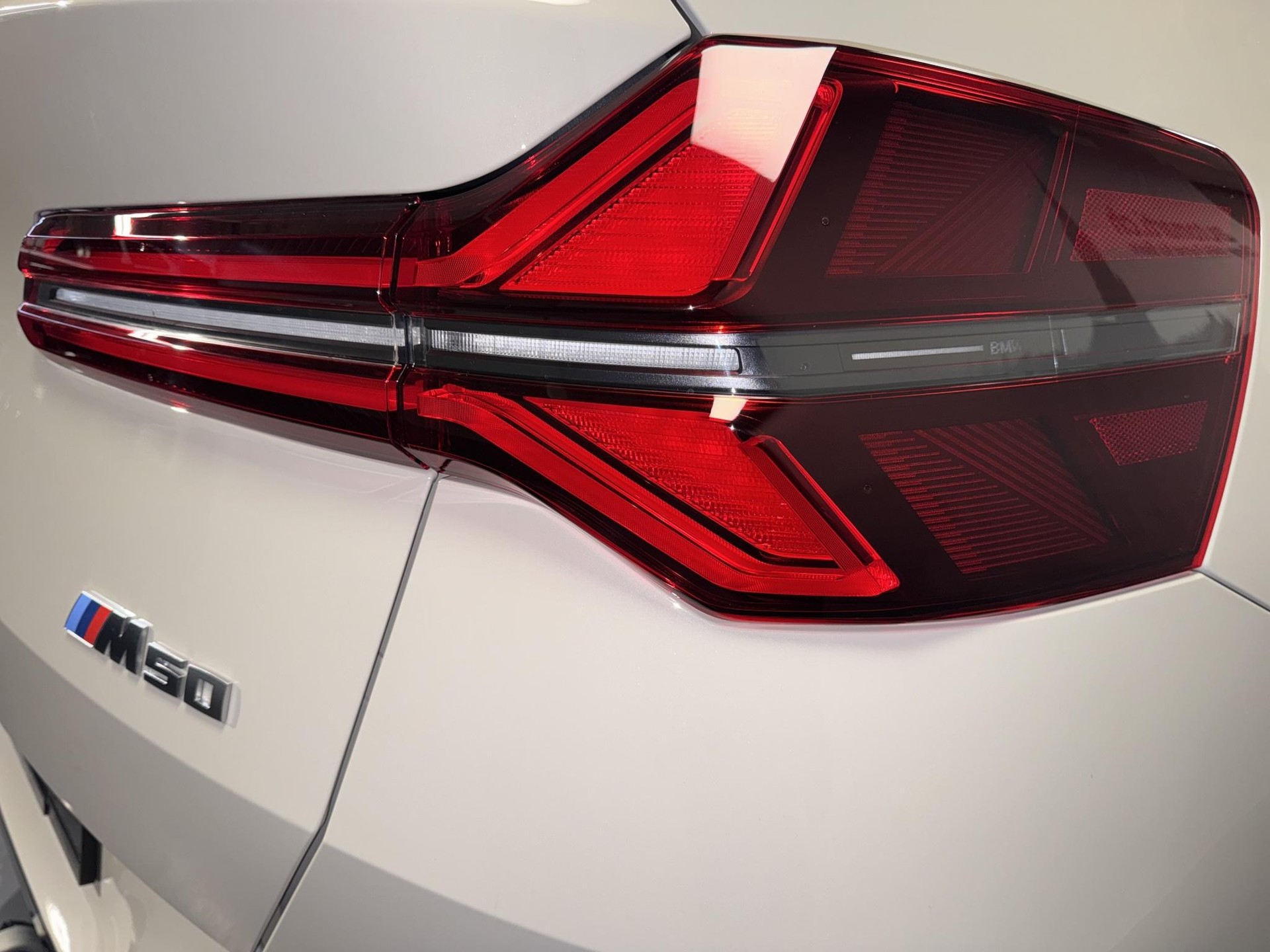BMW X3 M50i-image-5