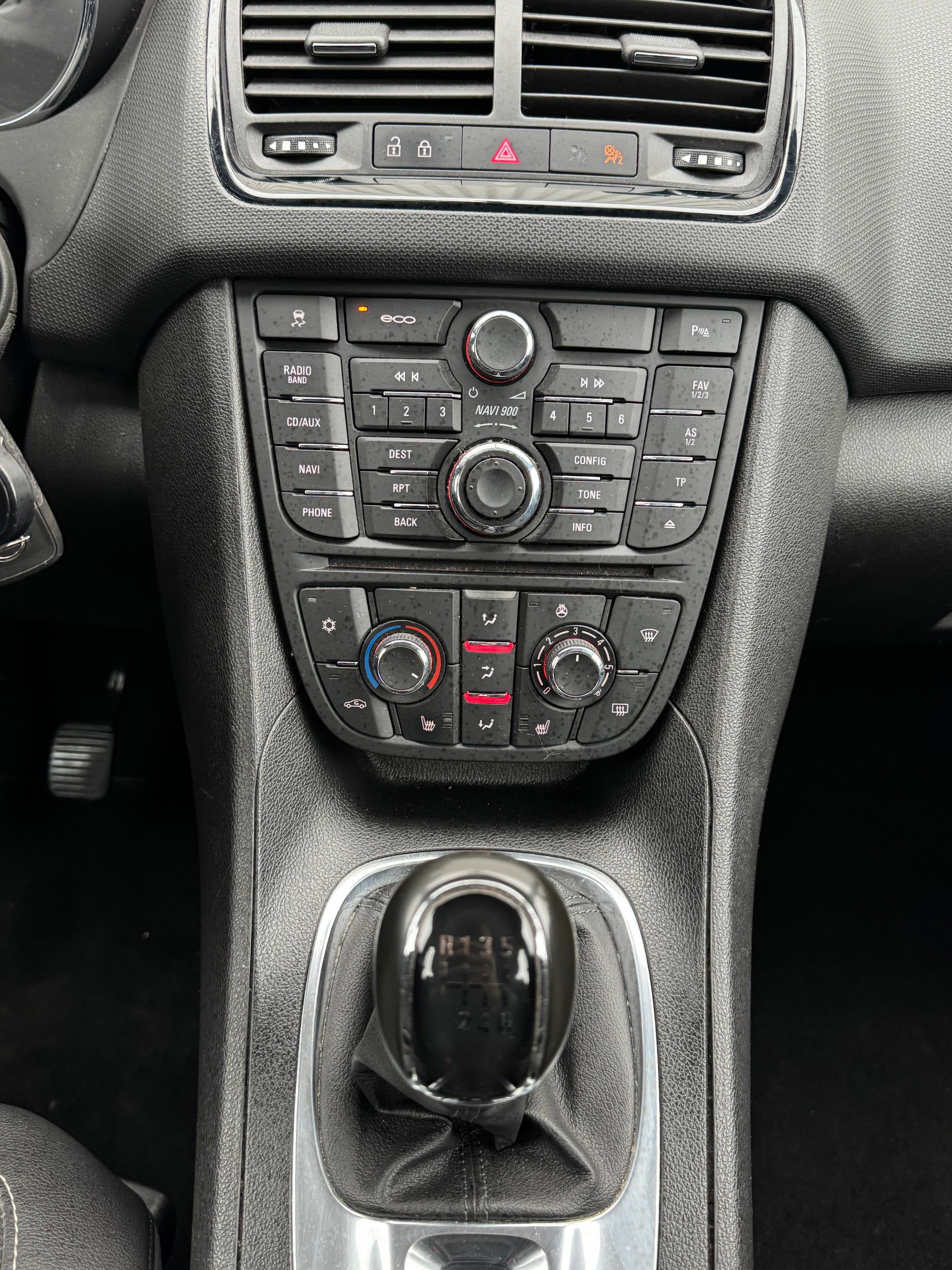 OPEL Meriva 1.4 TP Anniversary Edition-image-18