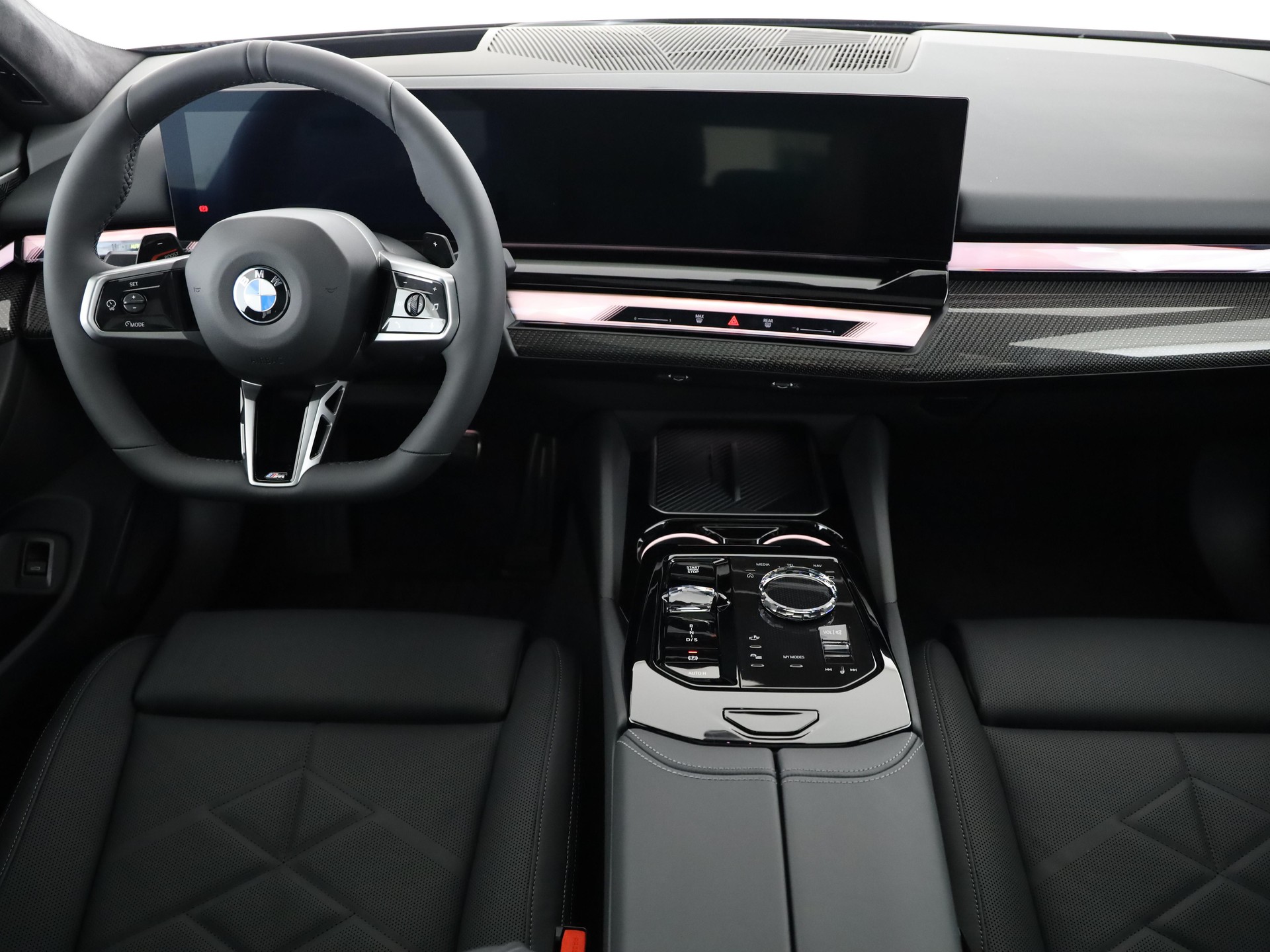 BMW 540d xDrive-image-15