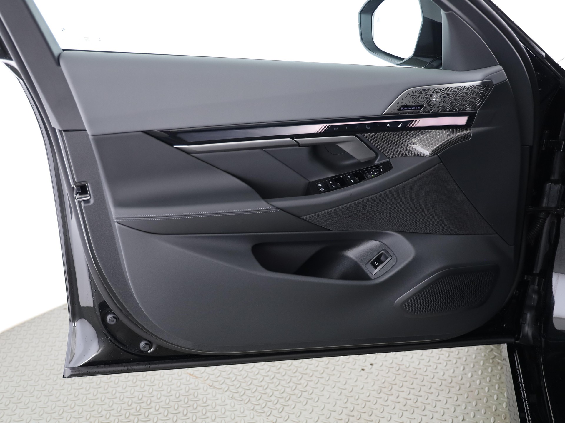 BMW 540d xDrive-image-8