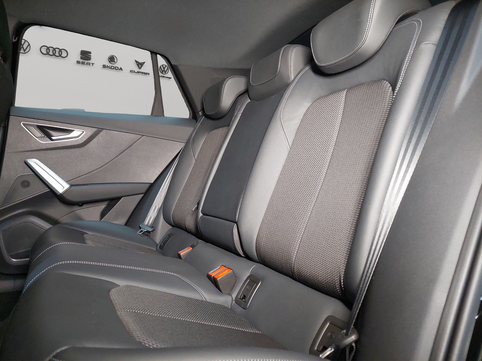 AUDI Q2 35 TFSI advanced S-tronic-image-8
