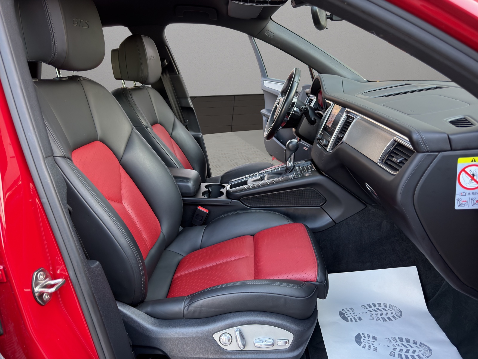 PORSCHE Macan GTS PDK-image-16