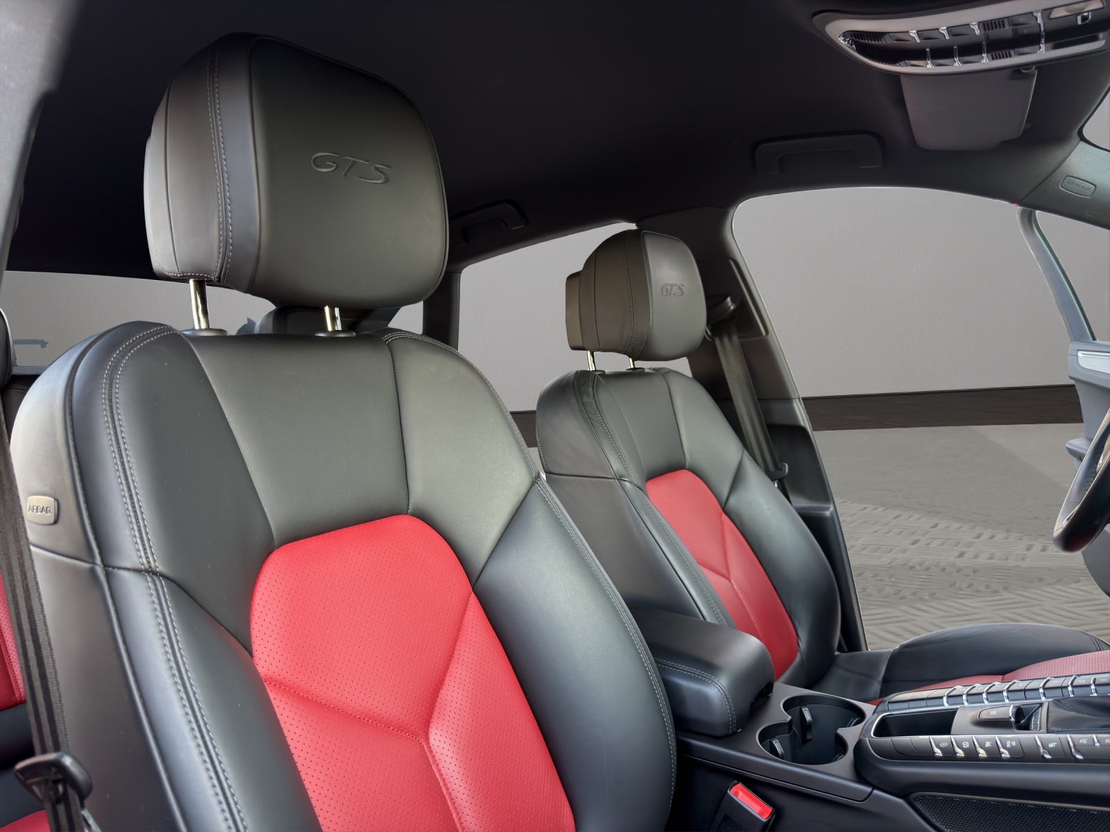 PORSCHE Macan GTS PDK-image-19