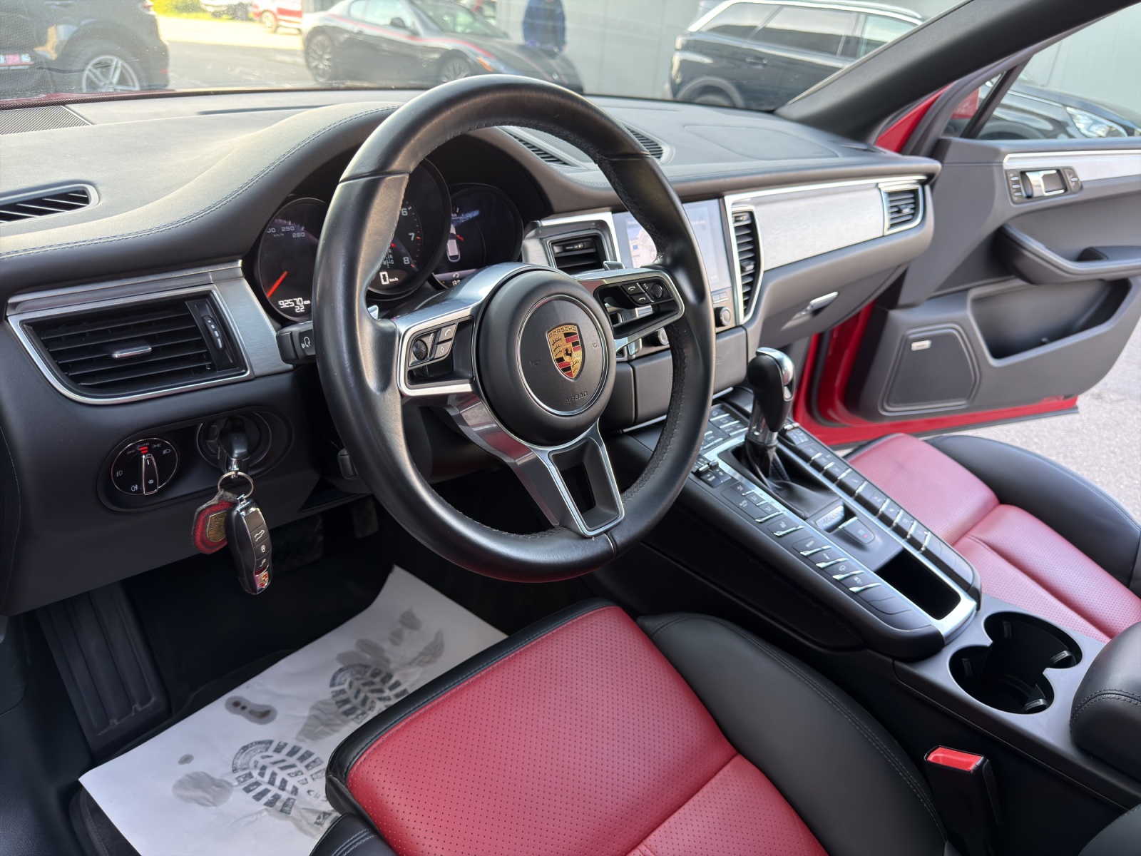 PORSCHE Macan GTS PDK-image-27