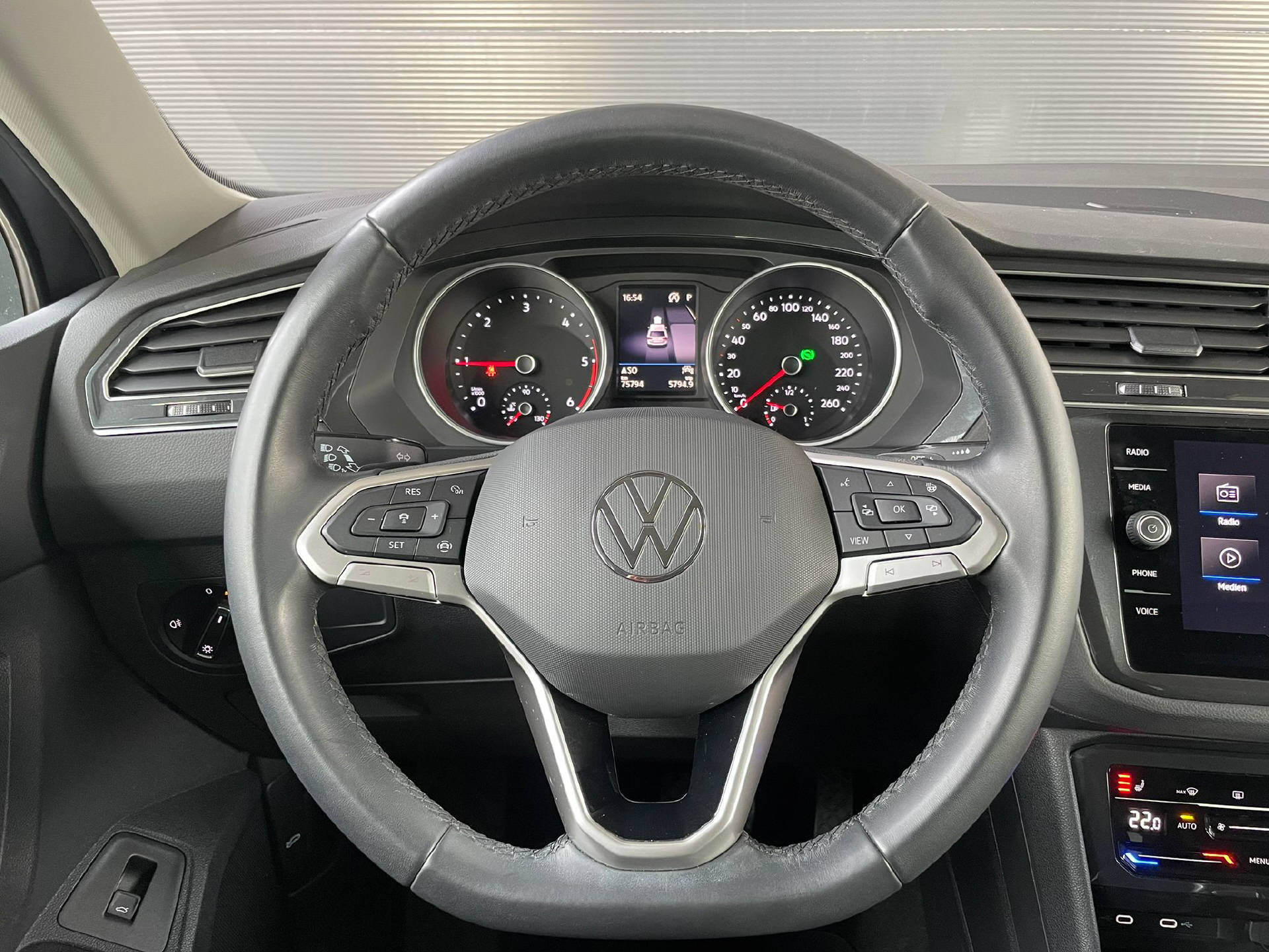 VW Tiguan 2.0 TDI SCR Life DSG-image-7